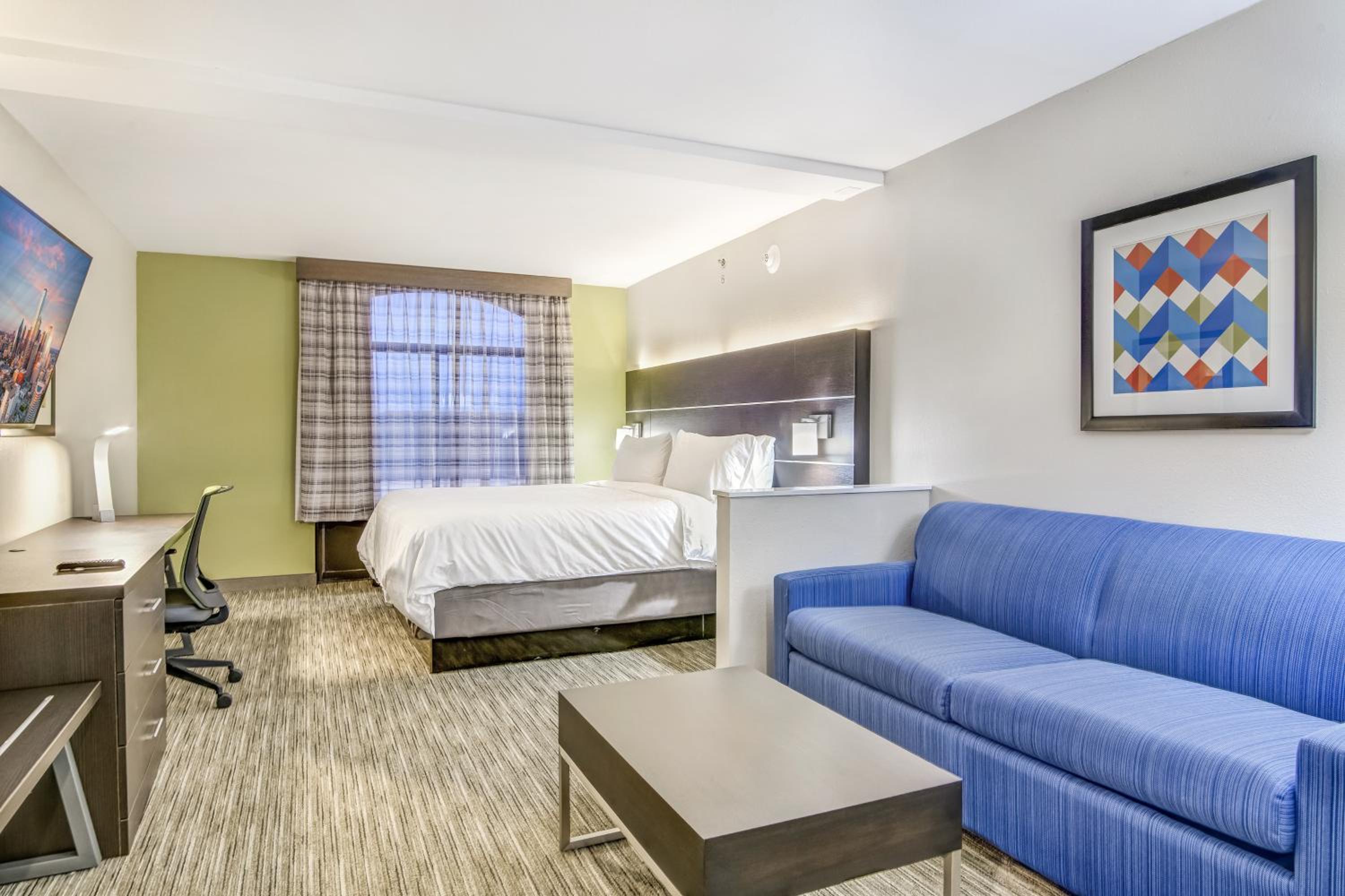 Longview Vacations - Holiday Inn Express Suites Longview North, an IHG Hotel - Property Image 31