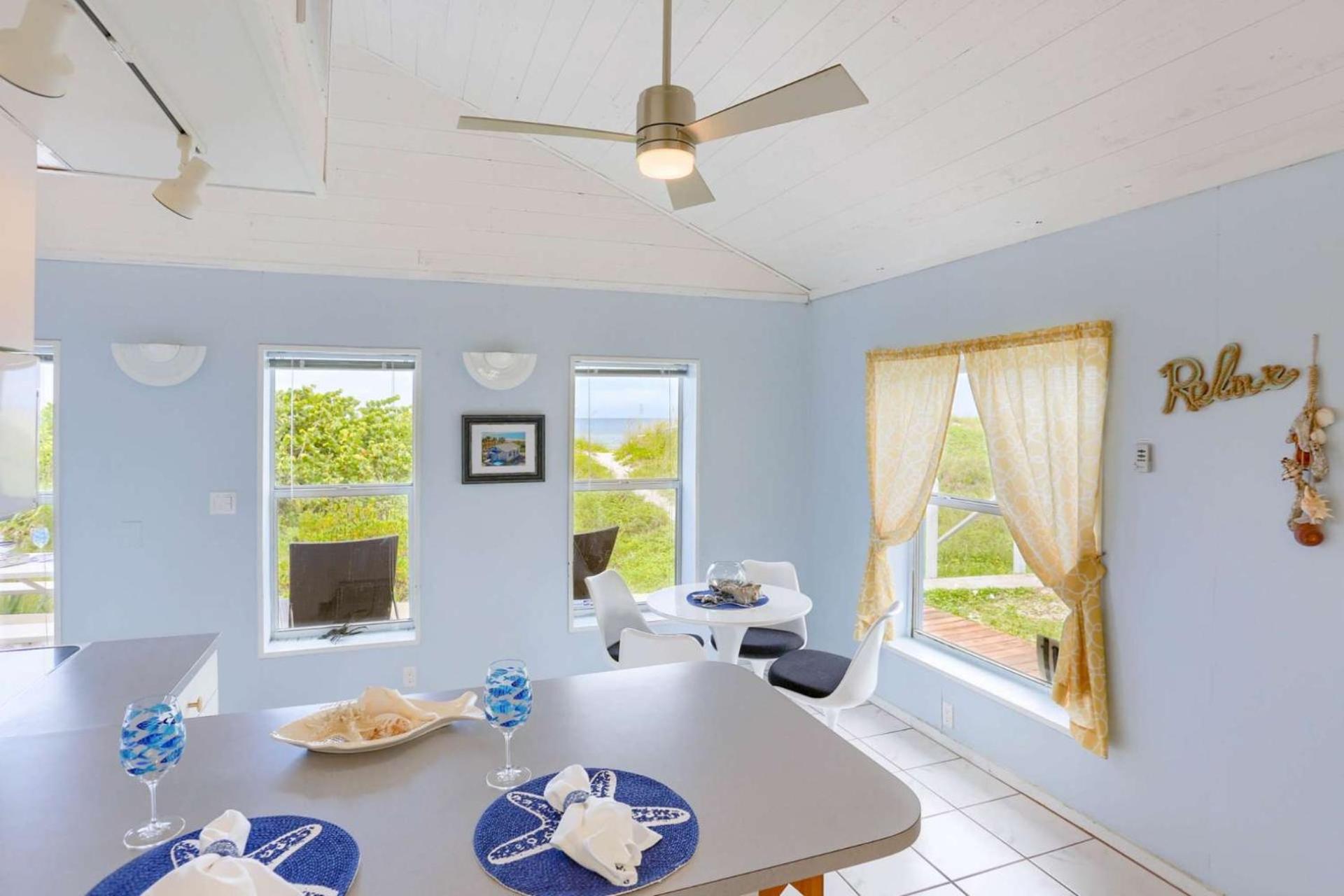 Binnie’s Beachfront Bungalow view 2