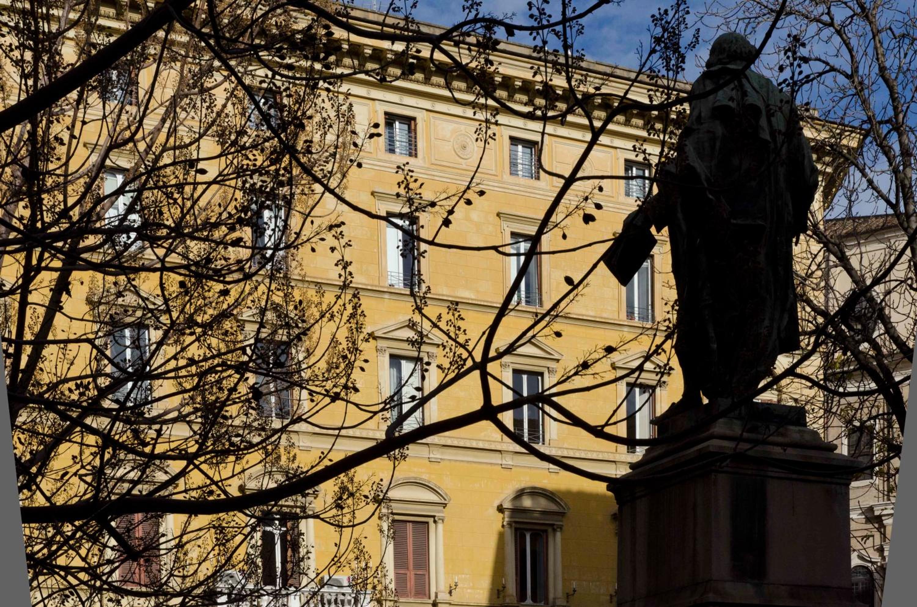 Inn Rome Rooms & Suites