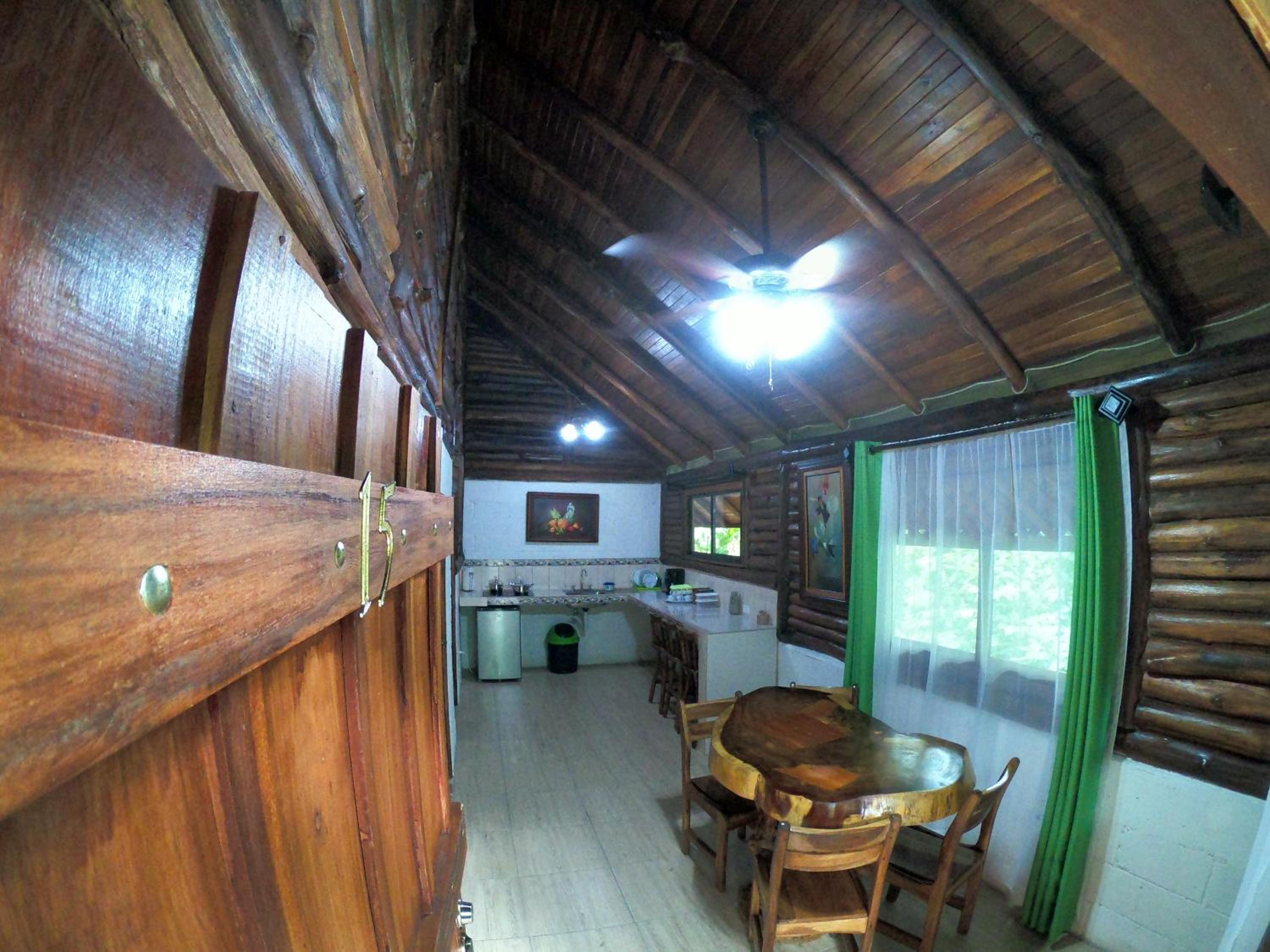 Arenal Oasis Eco Lodge & Wildlife Refuge