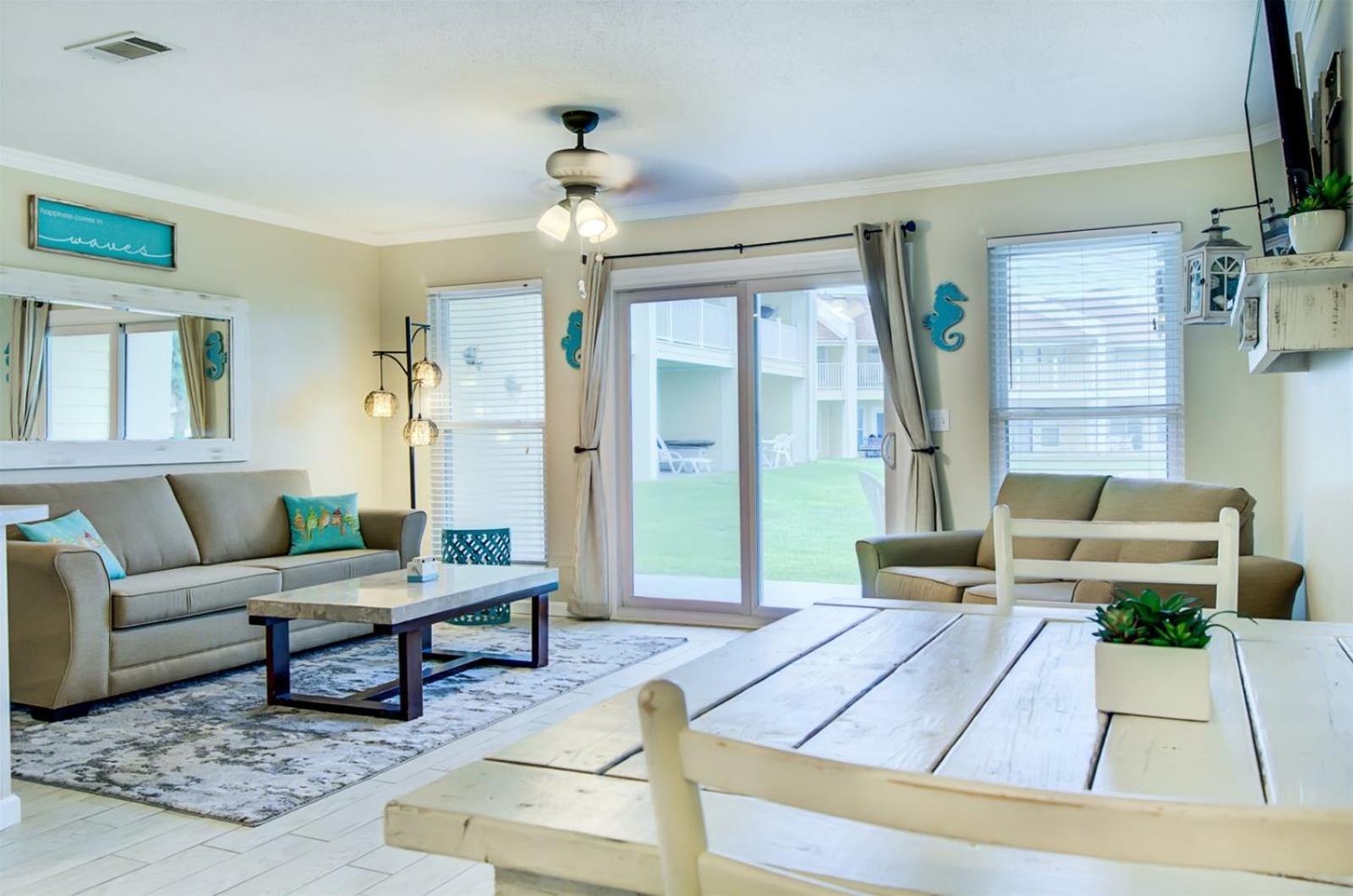 Hotel 7 A, One Bedroom Condo - Image 1