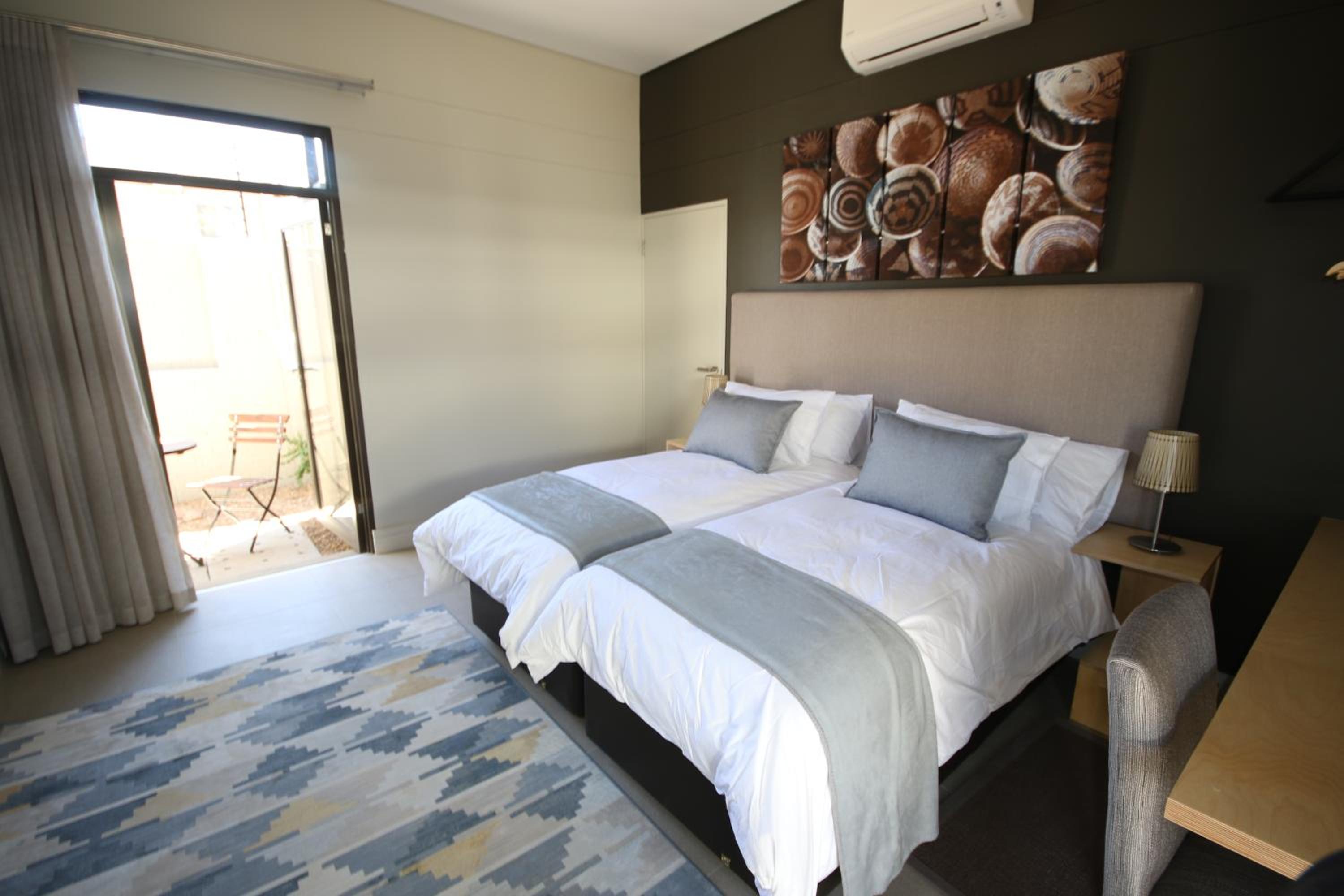 The Elegant Guesthouse — exterior view, Windhoek, na