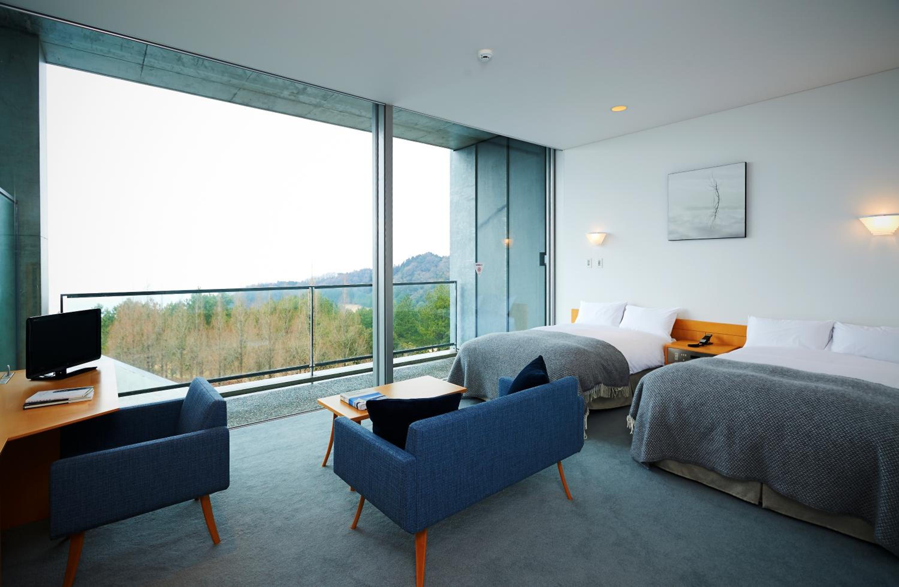 SETOUCHI RETREAT by Onko Chishin