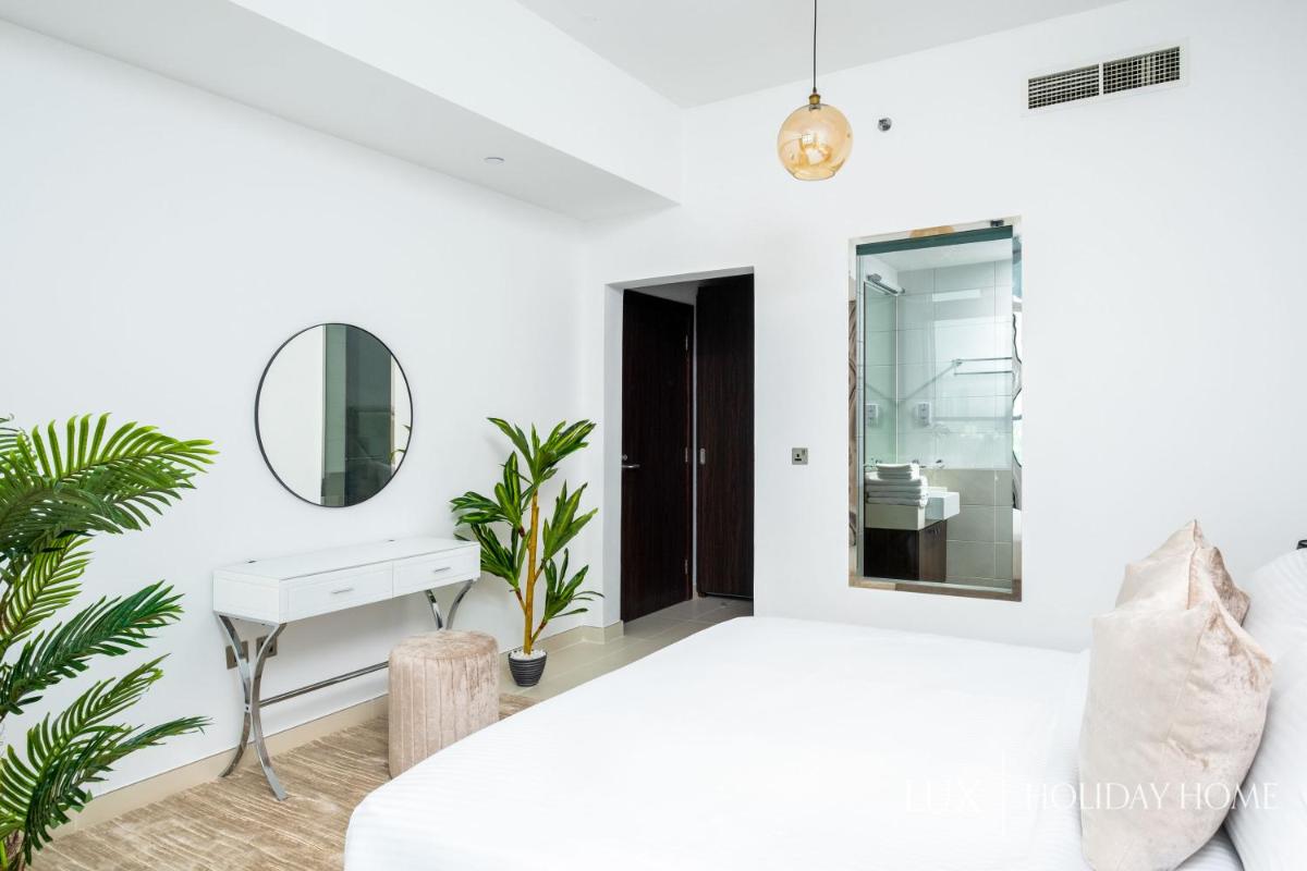 LUX - Opulent Island Suite 3