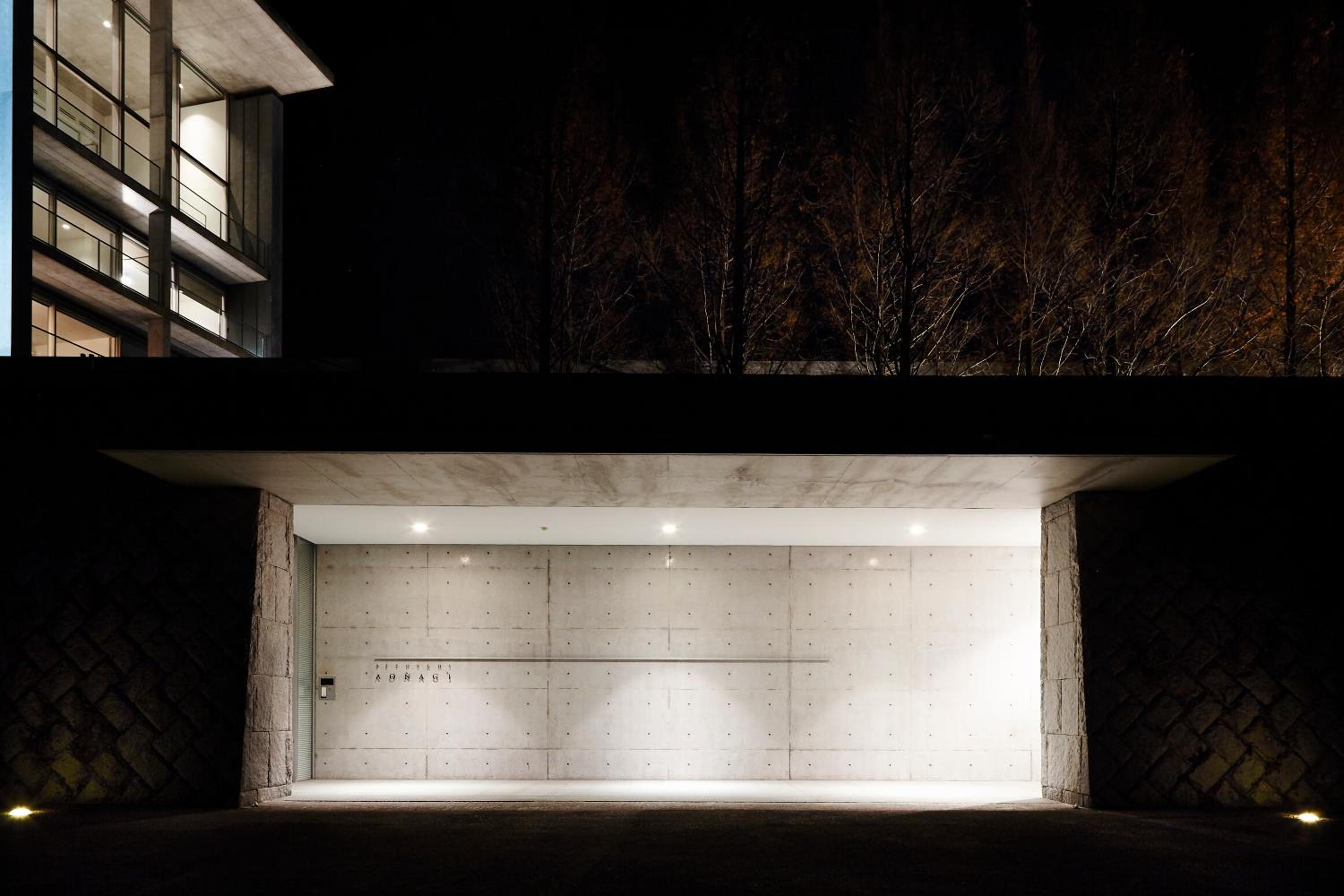 SETOUCHI RETREAT by Onko Chishin