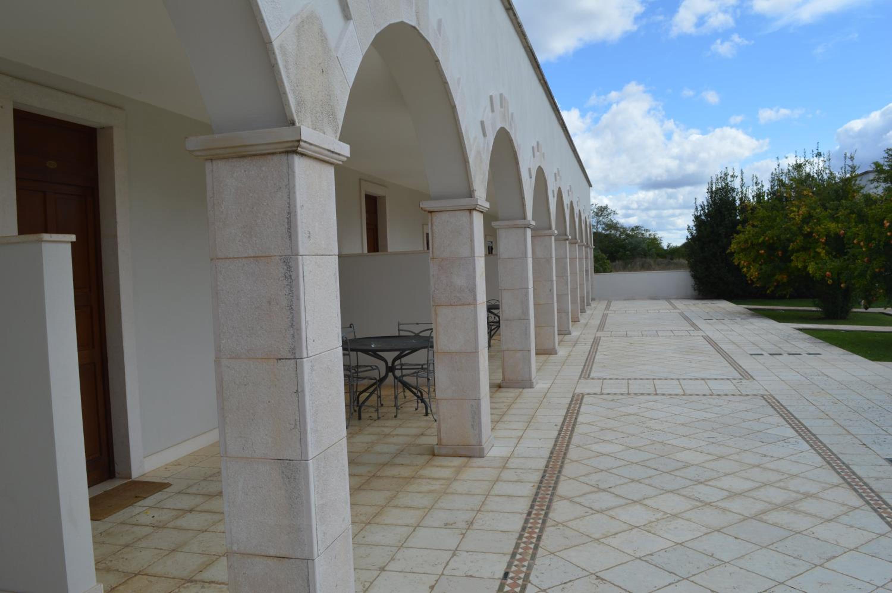 Photo 48