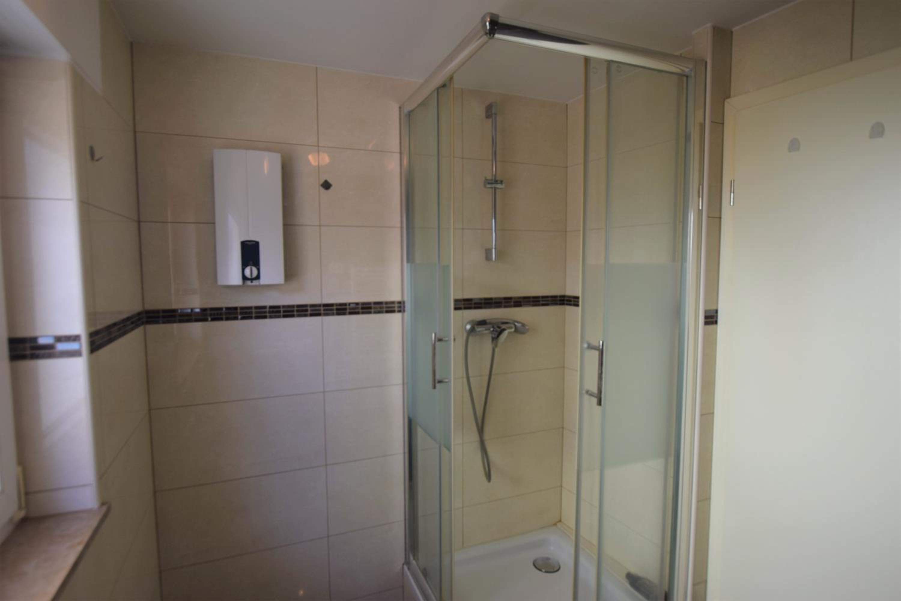 Apartment Ostfildern en Ostfildern — bathroom