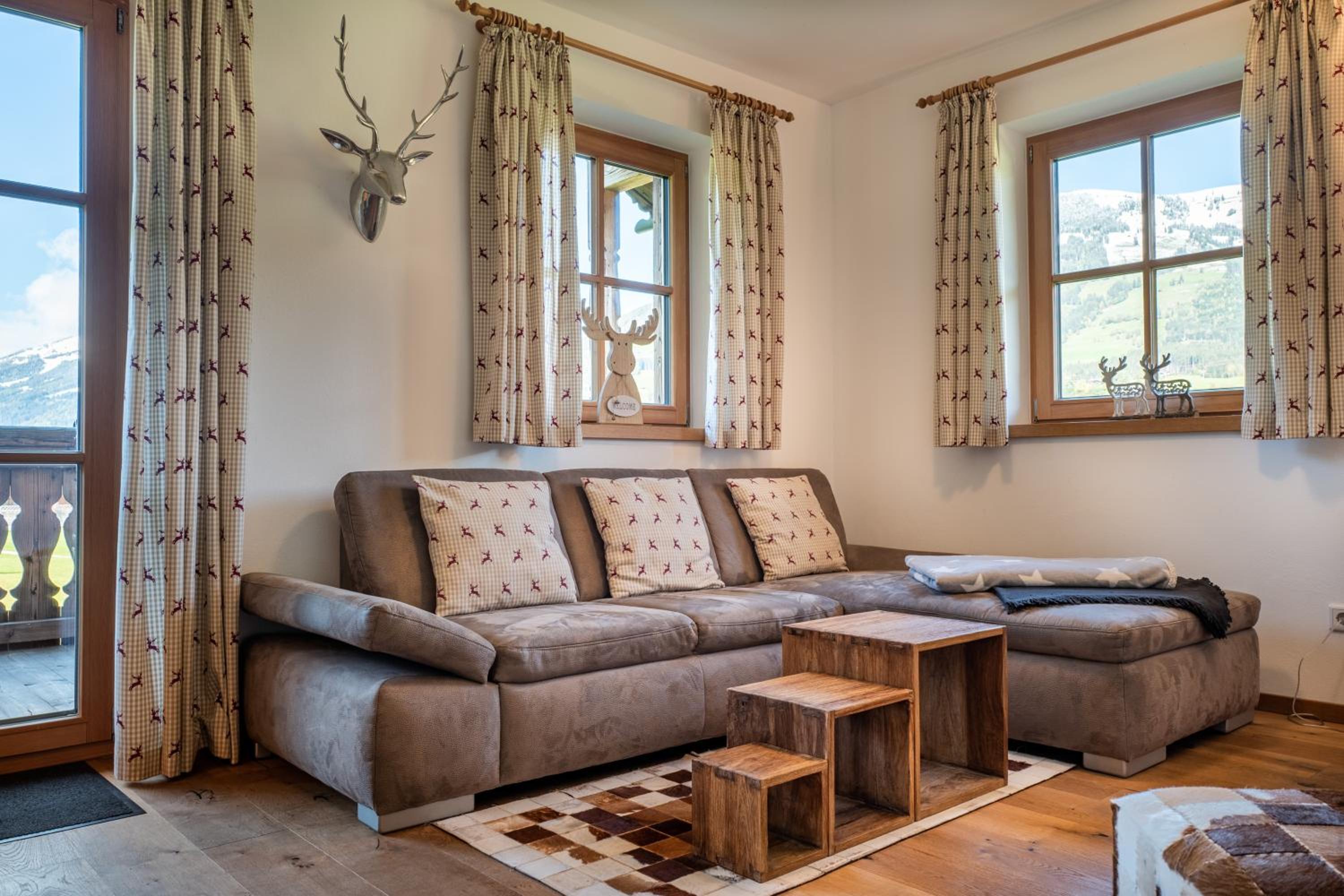 Alpin Residenzen Panoramabahn by Alpina-Holiday