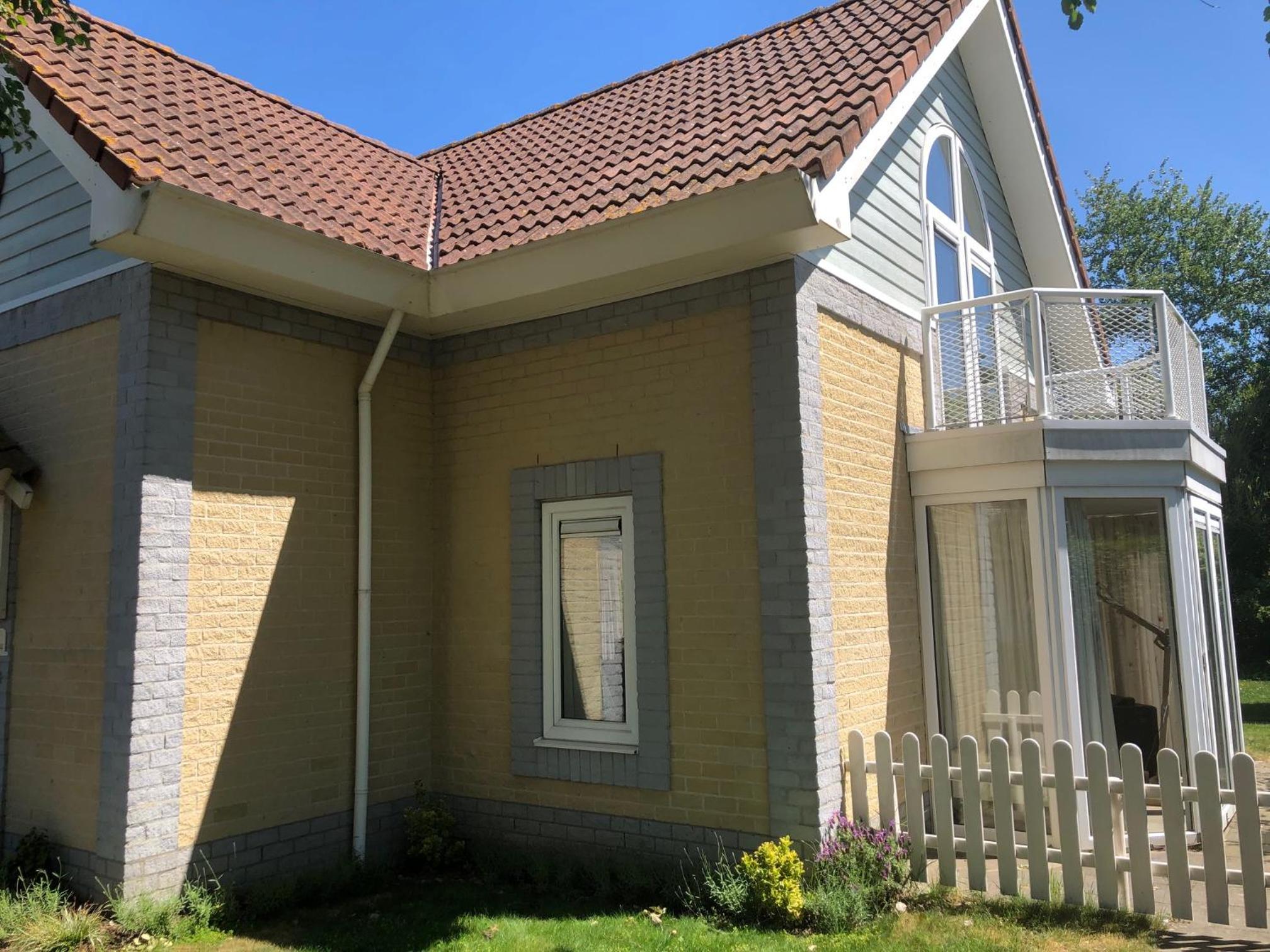 Leuke Vakantie Villa aan 't Strand voor max 9 pers en 1 baby view 2