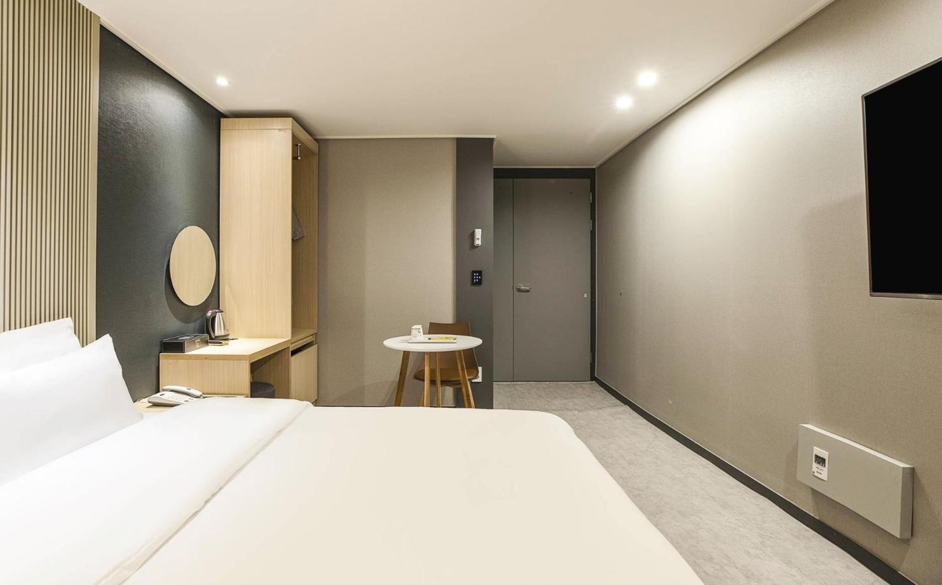 JJ Hotel