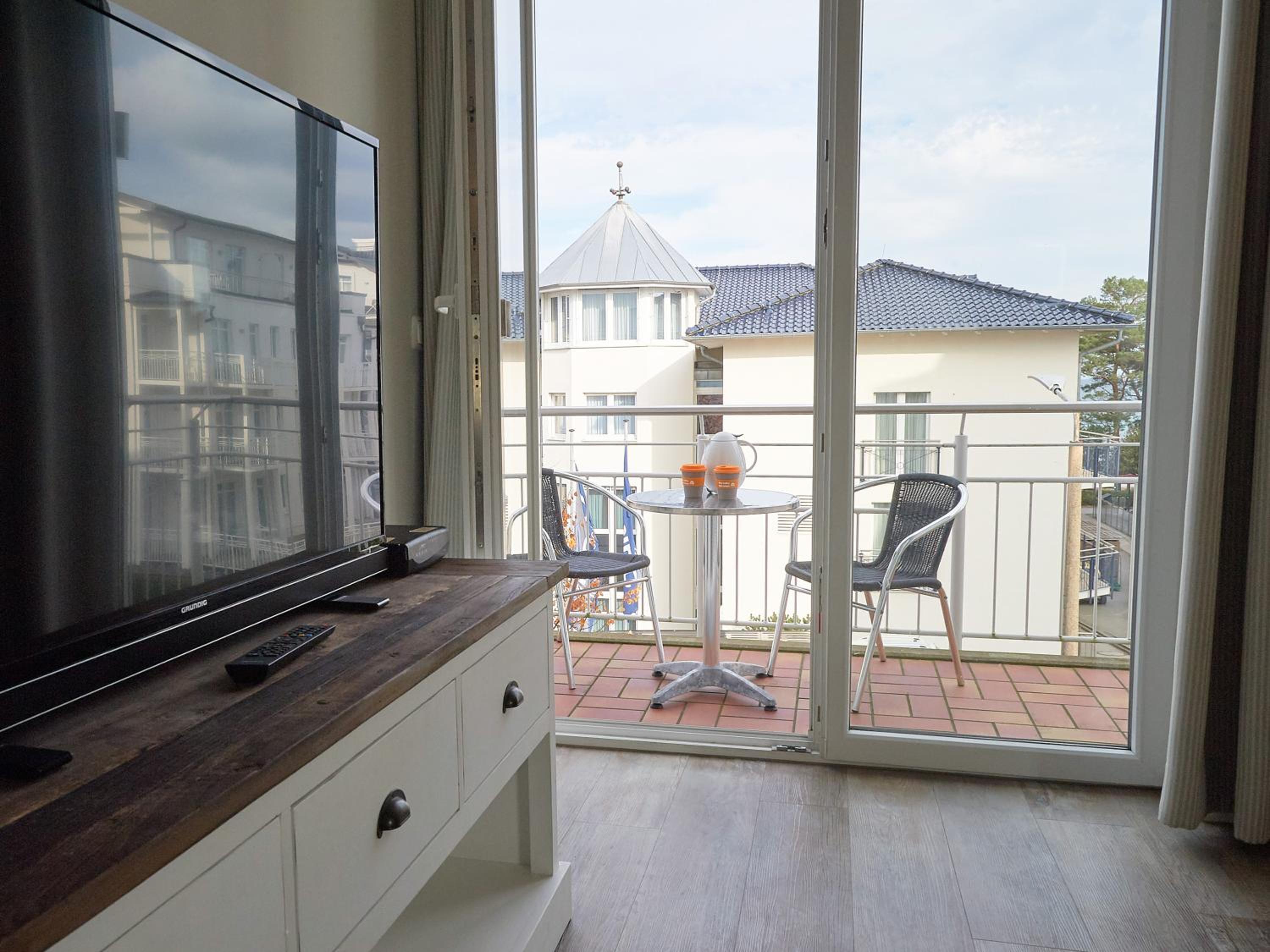 Residenz BEL VITAL in Binz - WG28 mit kleinem Meerblick und Balkon view 3