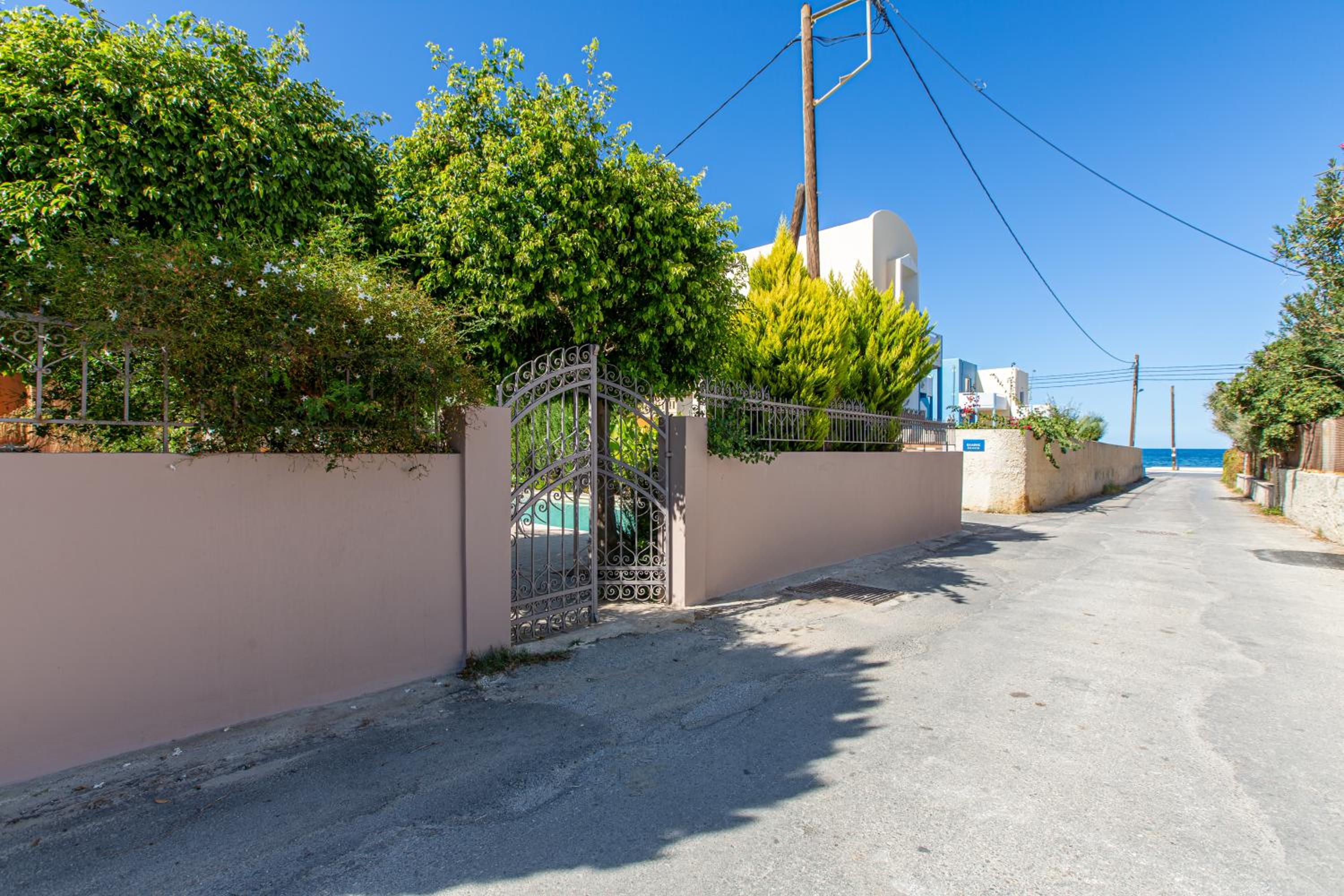 Hotel Rea's Sea House - Image 1