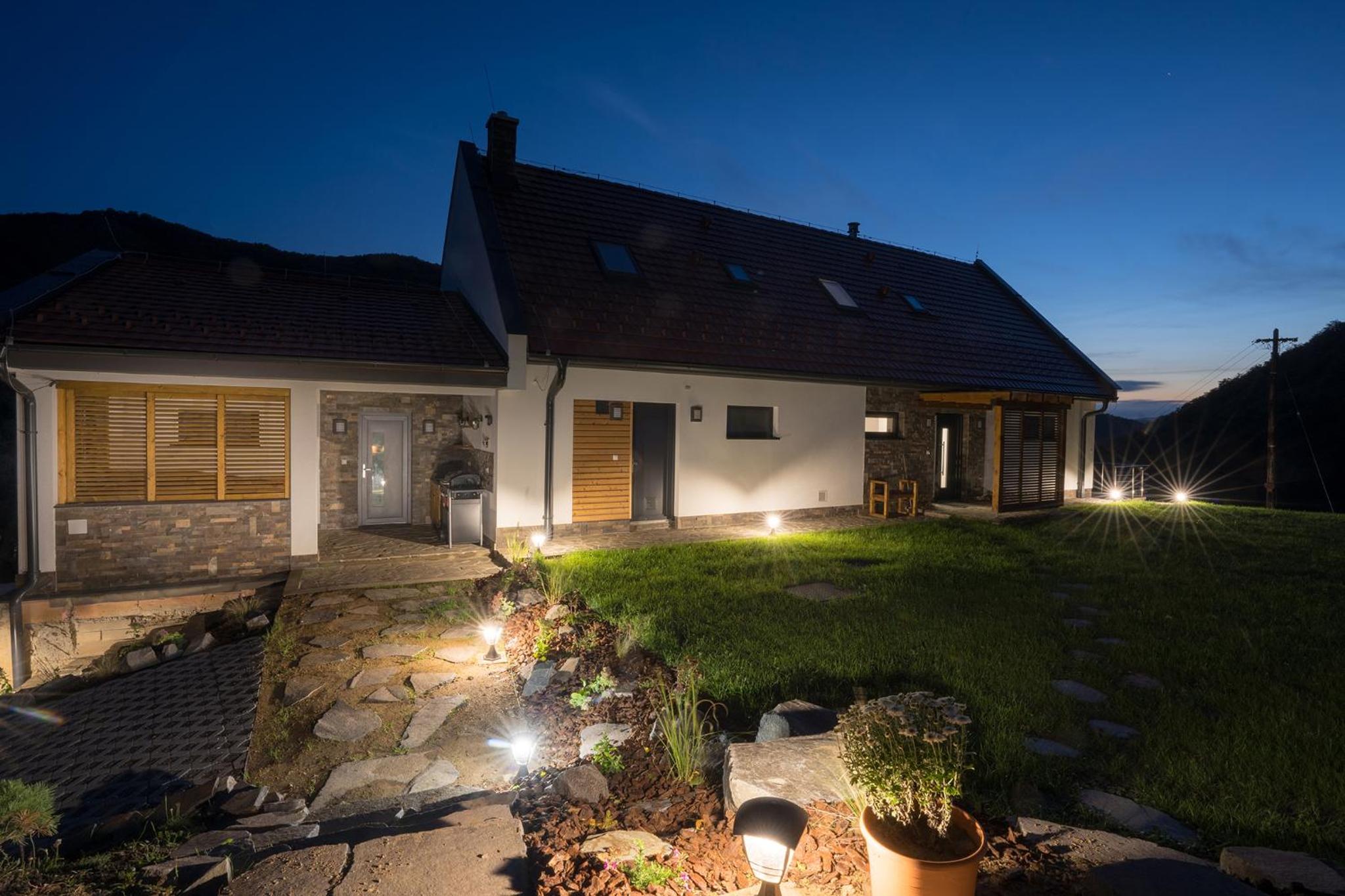 Hotel Ubytovanie pod gaštanom - Image 1