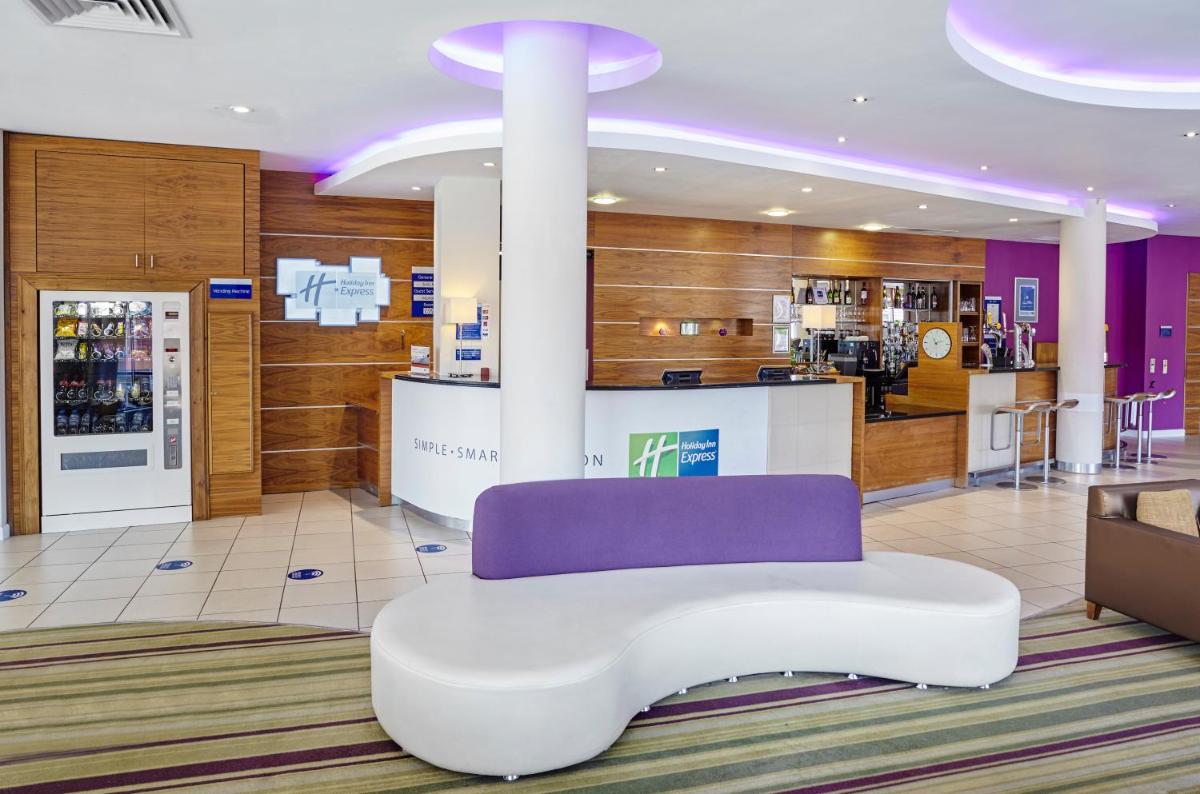 hotel reception