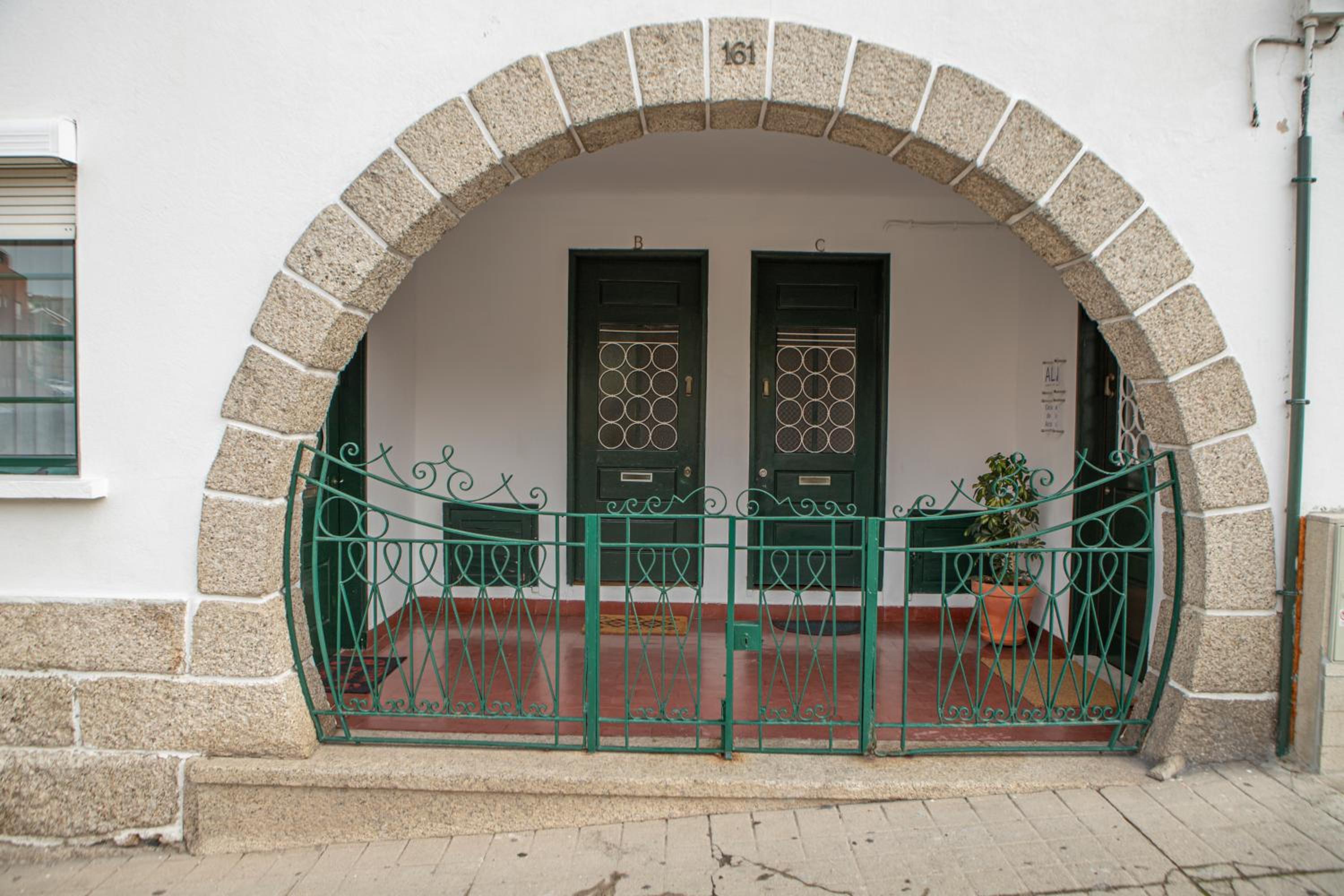 Casa do Arco view 2