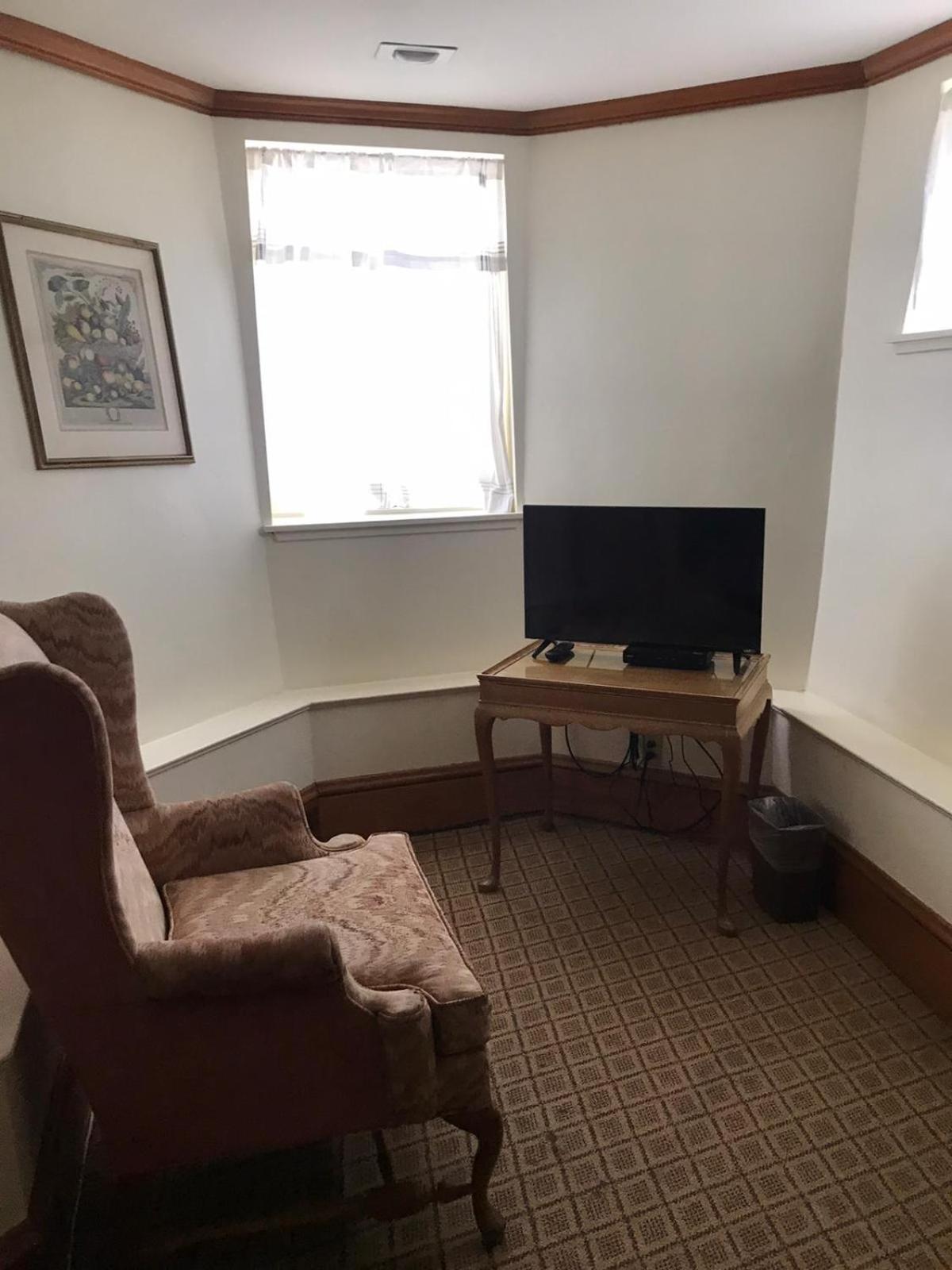 Pacific Grove Inn, photo 17