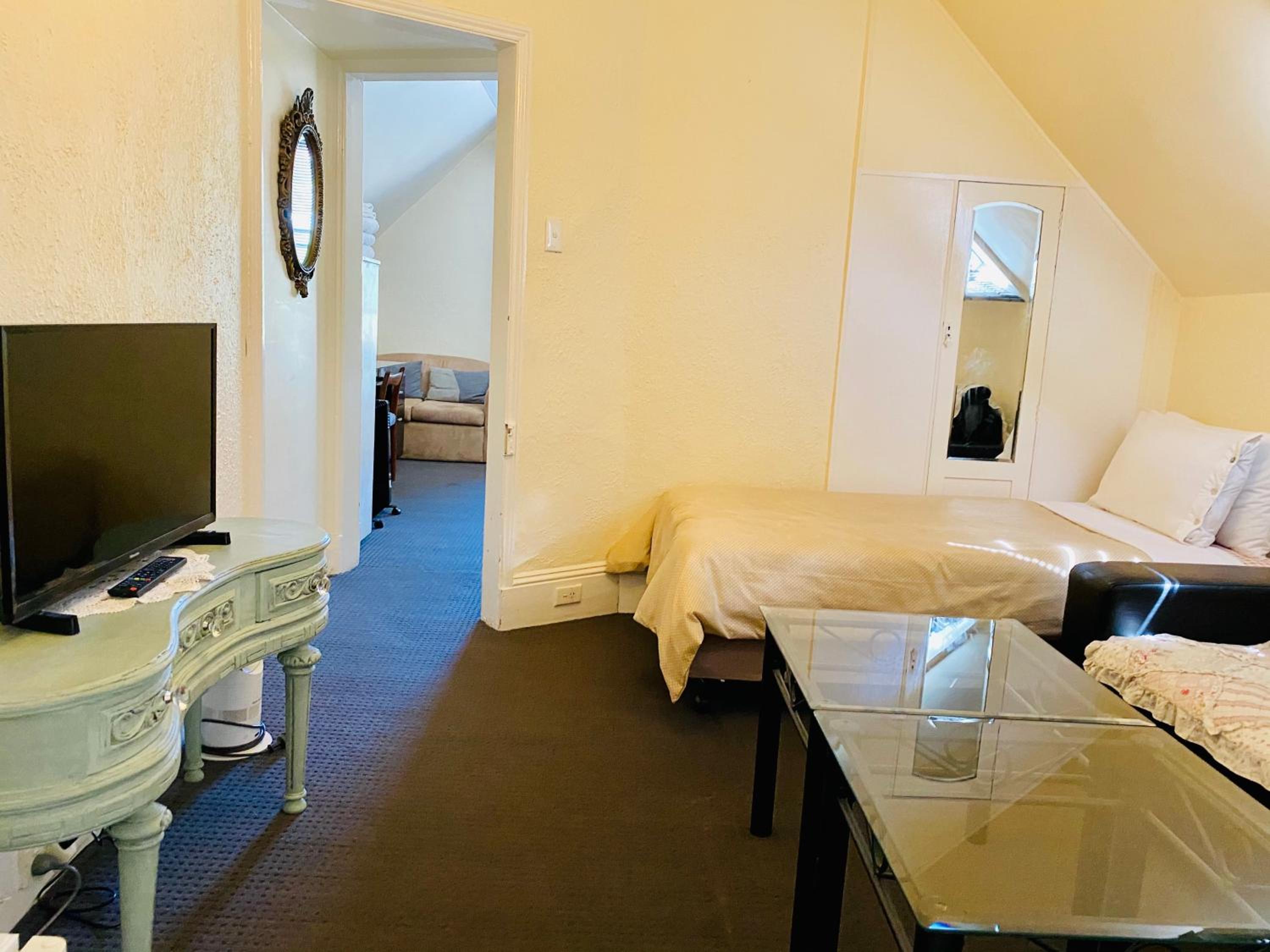 The Mews Motel