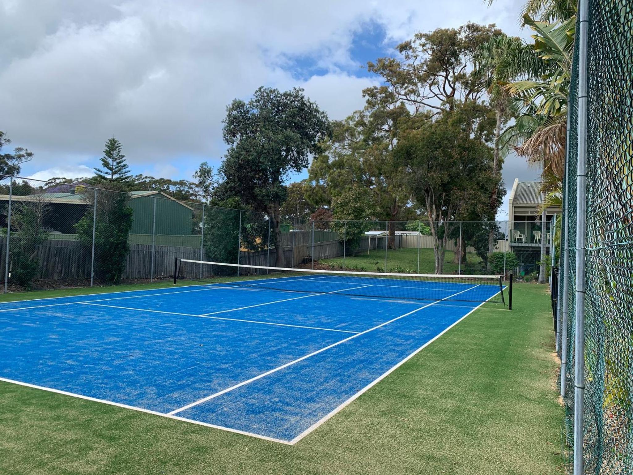 Carindale, 13 19 Dowling Street - Ground floor unit with complex pool and tennis court