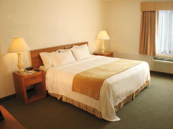 Rosemont Suites - Property Image 7