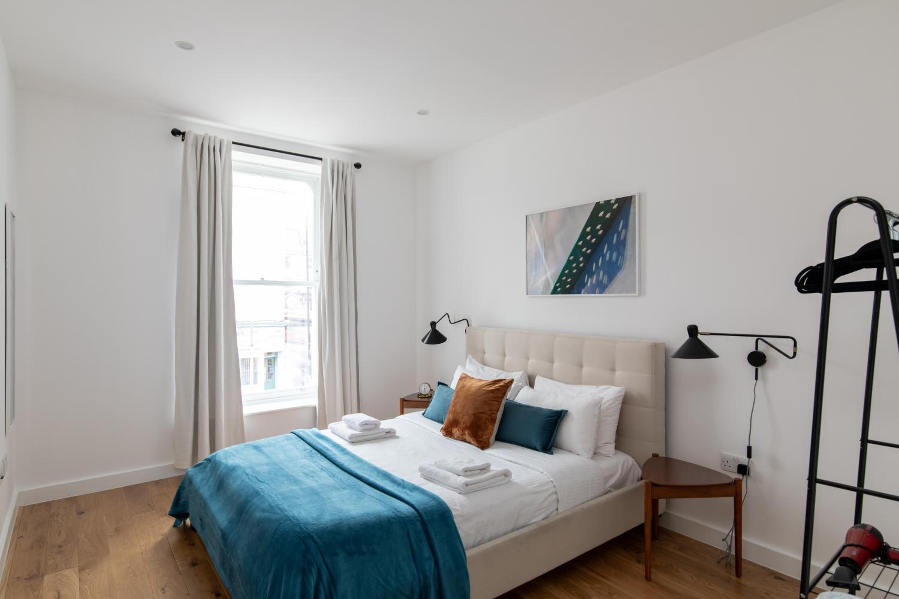 London City Apartments - Luxury and spacious apartment with balcony
