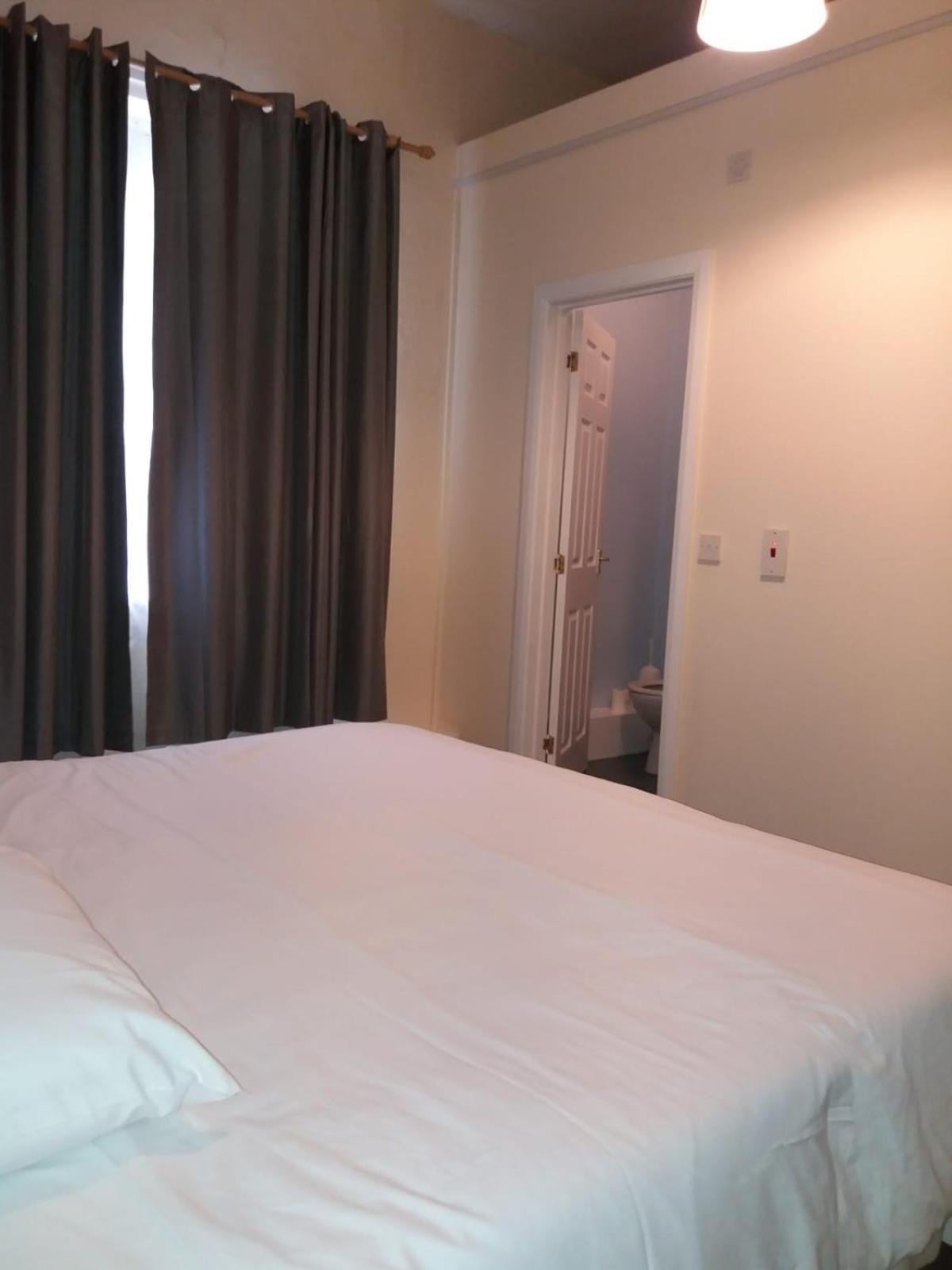 Leicester Vacations - Grafton House - Property Image 17