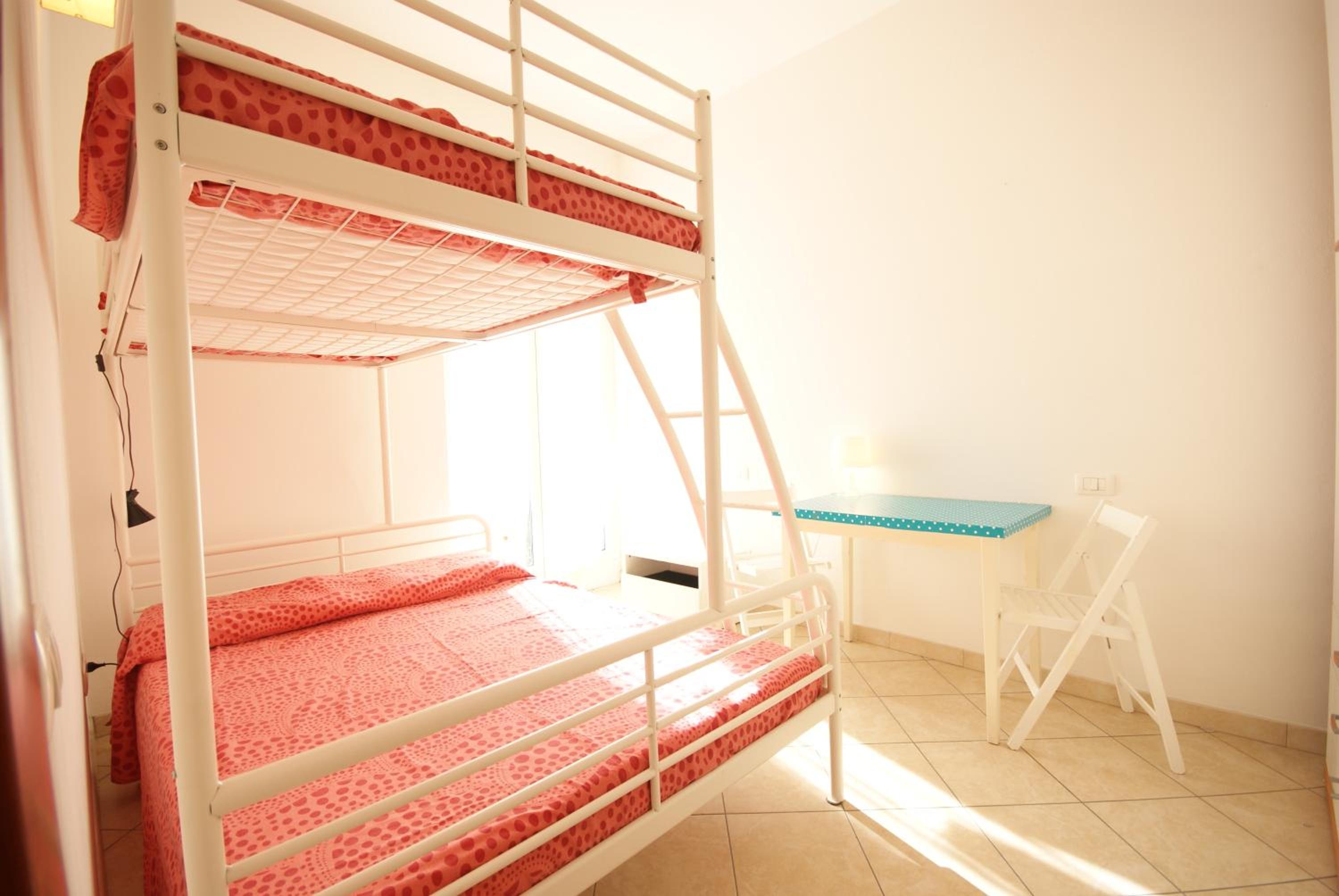 Da Simona Appartamenti en Imperia — hotel room
