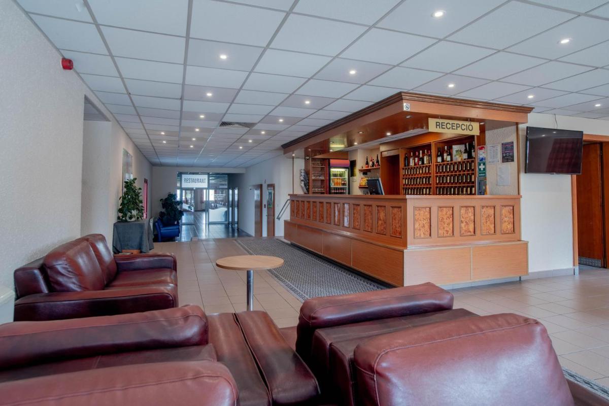 hotel reception