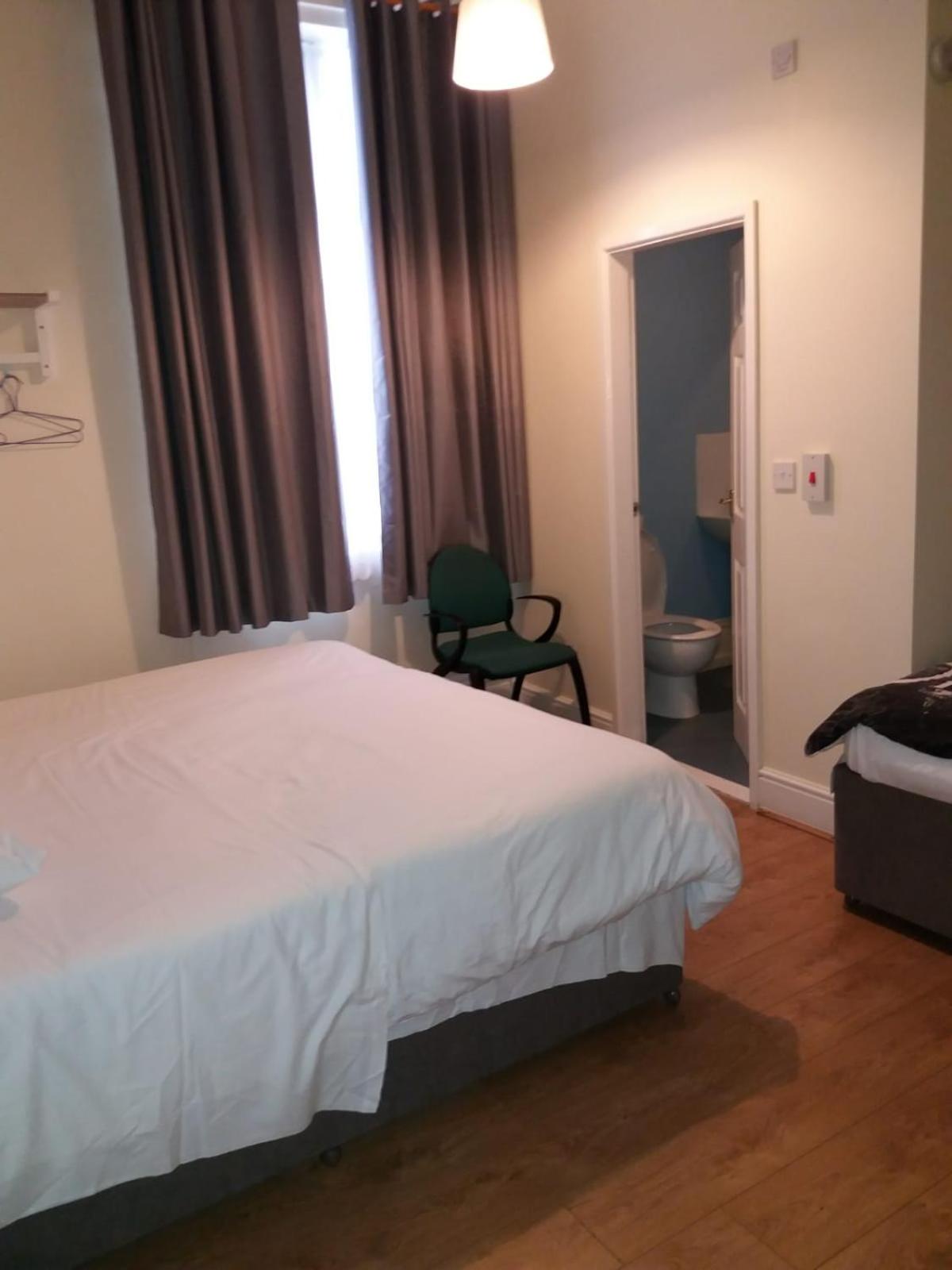 Leicester Vacations - Grafton House - Property Image 21