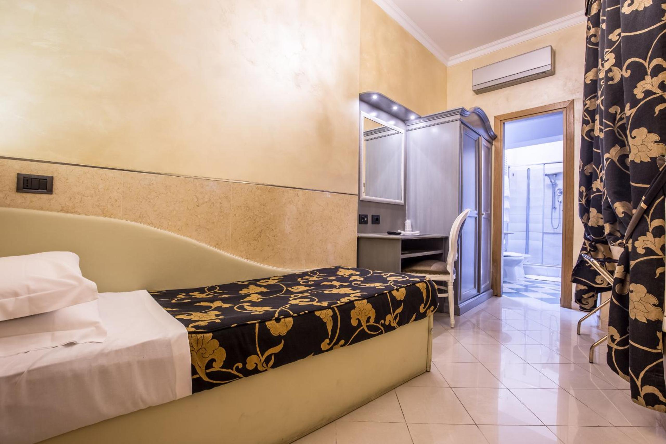 Hotel Fellini-4