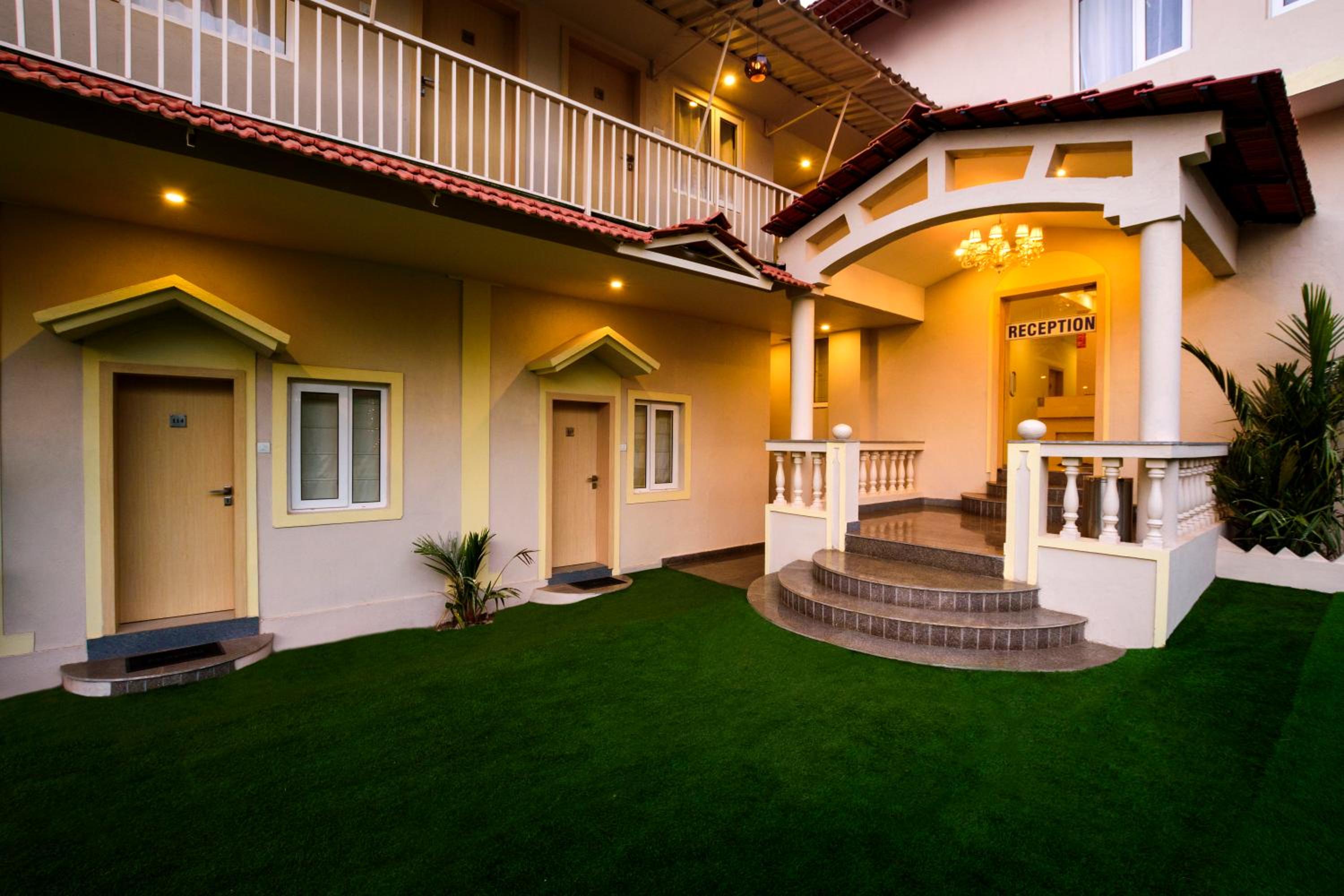 De Lagom Comforts , Comfortable Rooms with Pool & Breakfast - Near Anjuna Beach