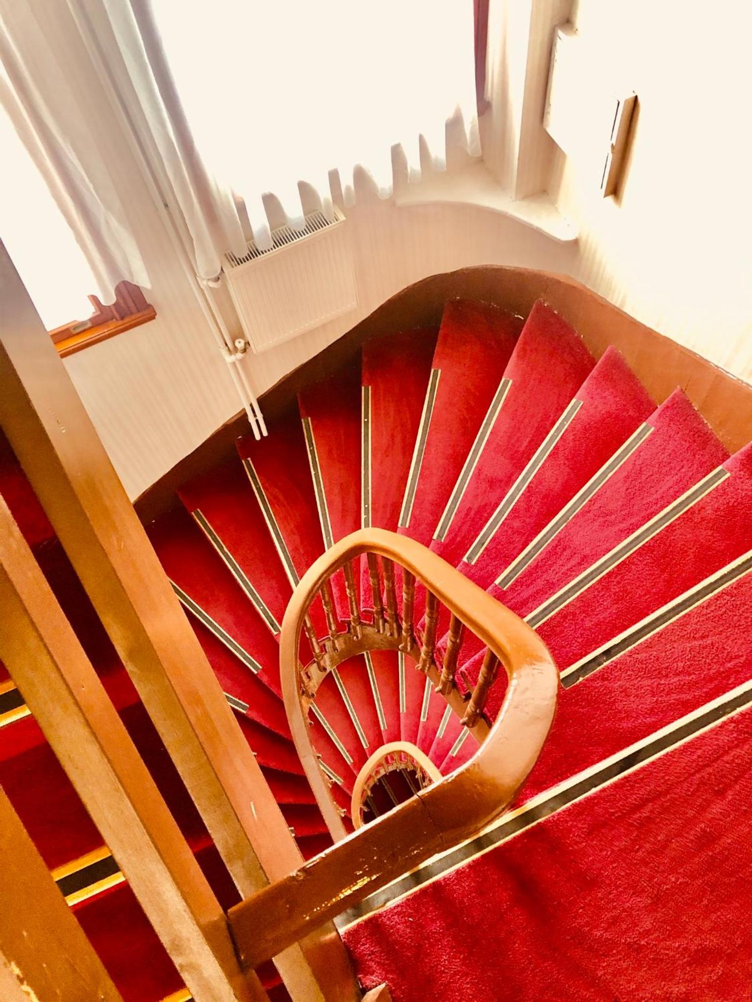 Le Safran Suite Hotel - Image 47