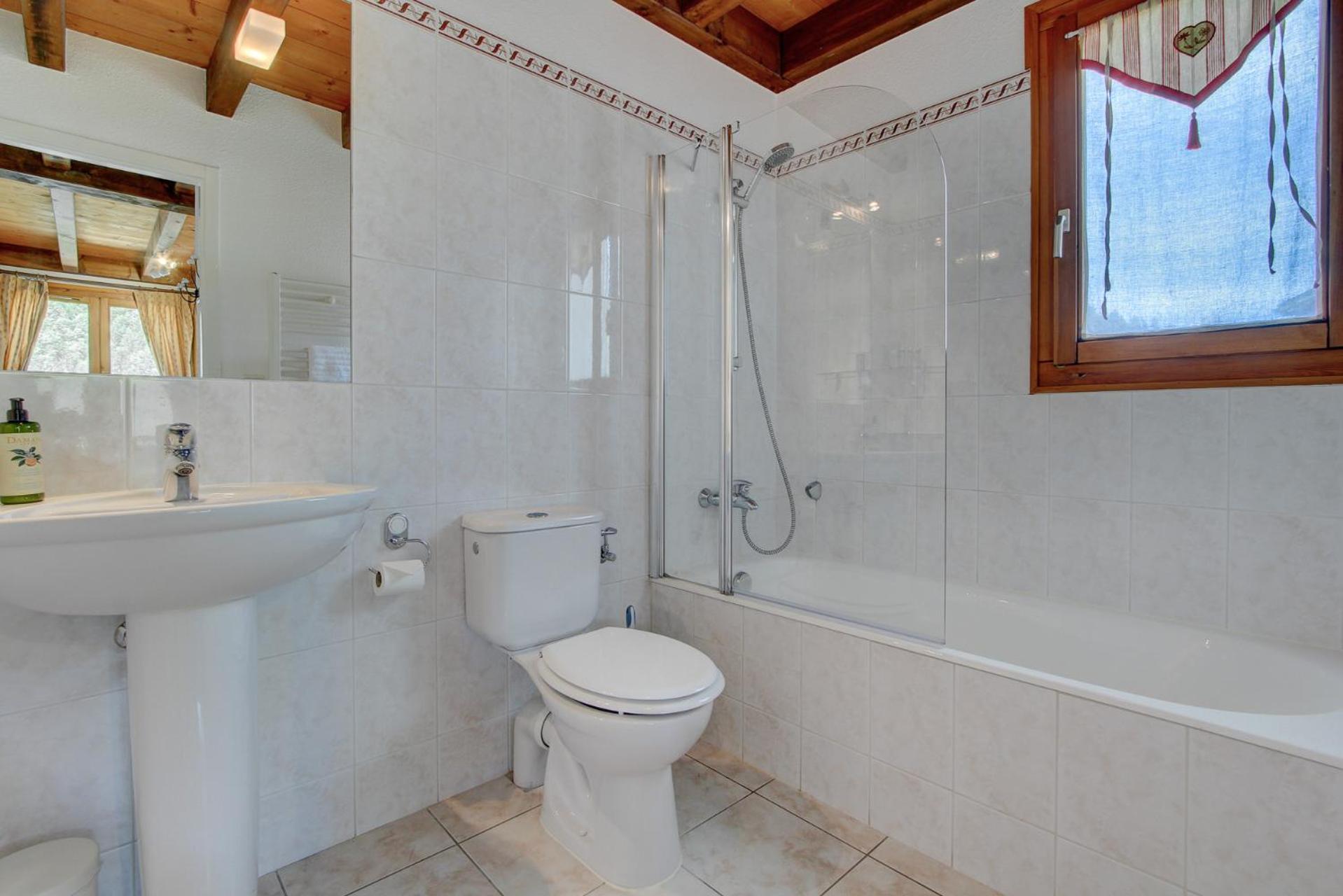 Morzine Vacations - Chalet Madeleine - Property Image 5