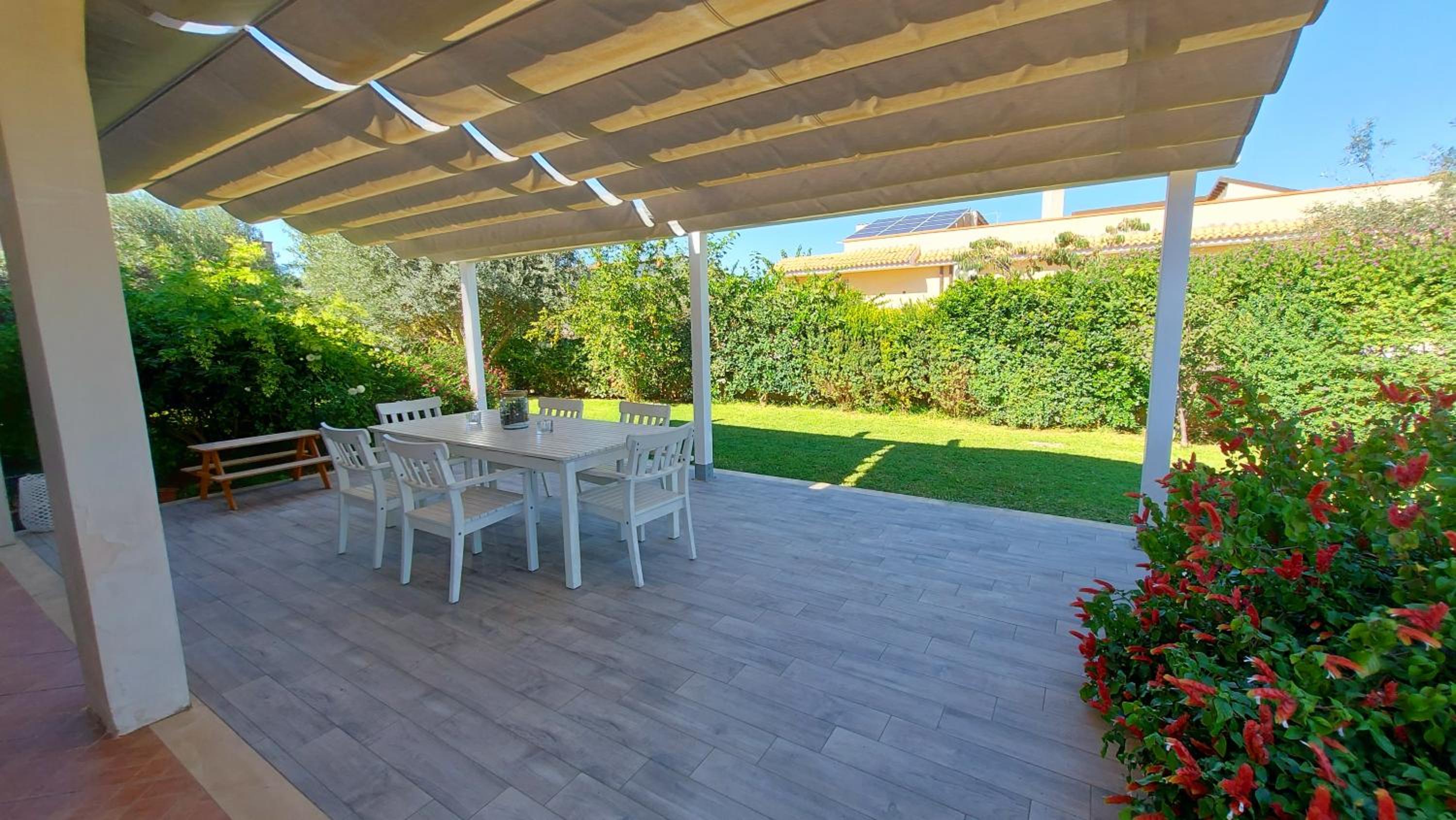 Villa Garden photo 2
