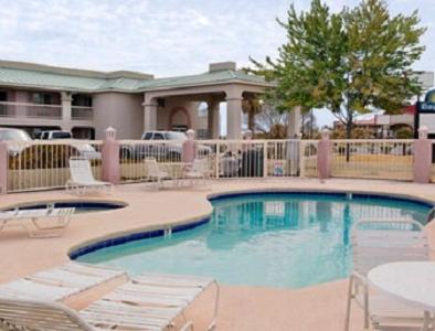 Days Inn by Wyndham Fort Stockton view 2