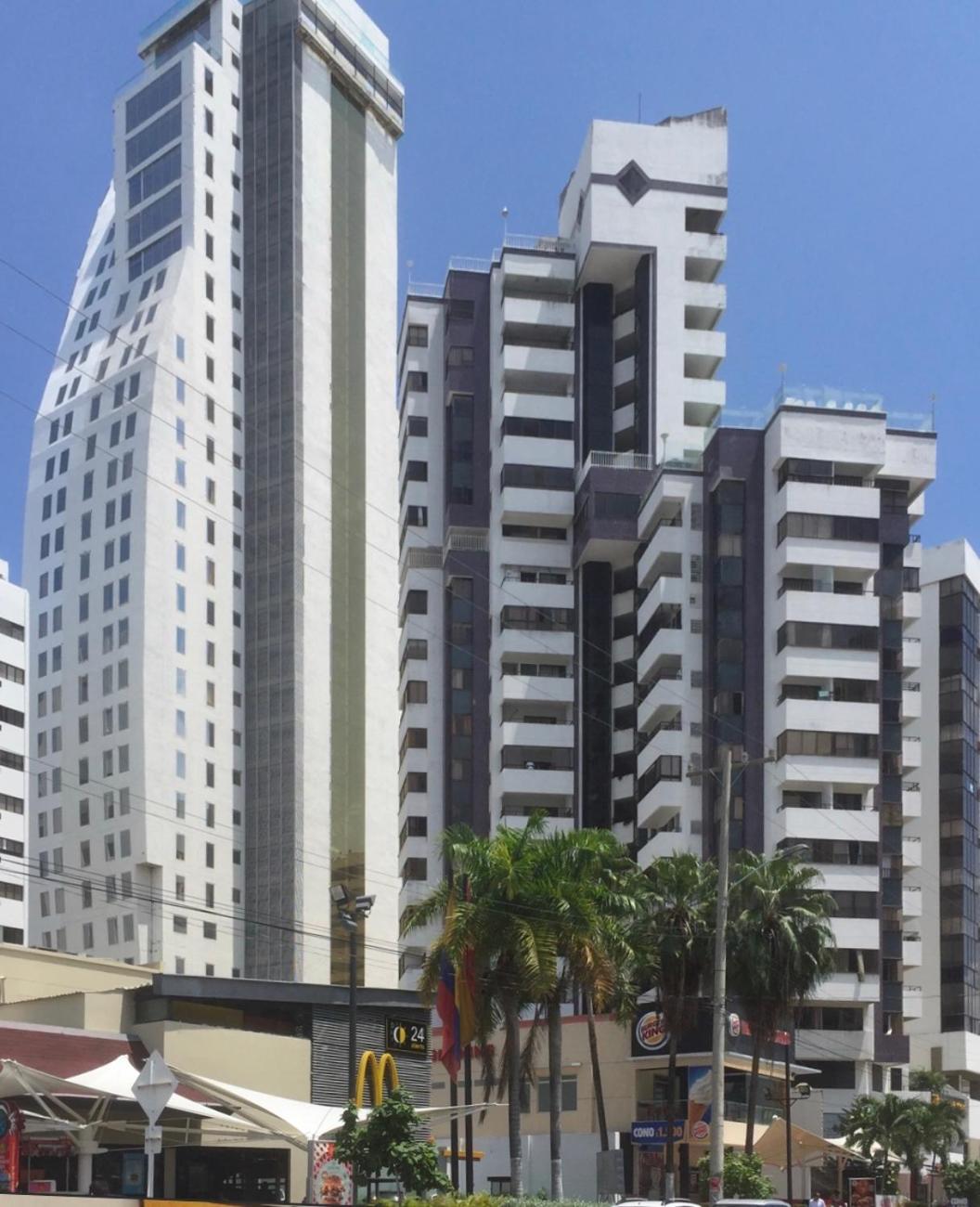 Cartagena Escape Plaza