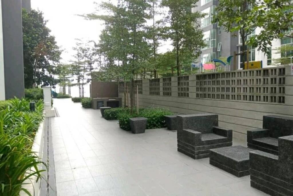 Seri Kembangan Facilities Level Free WIFI Cozy Home - 3Elements view 2