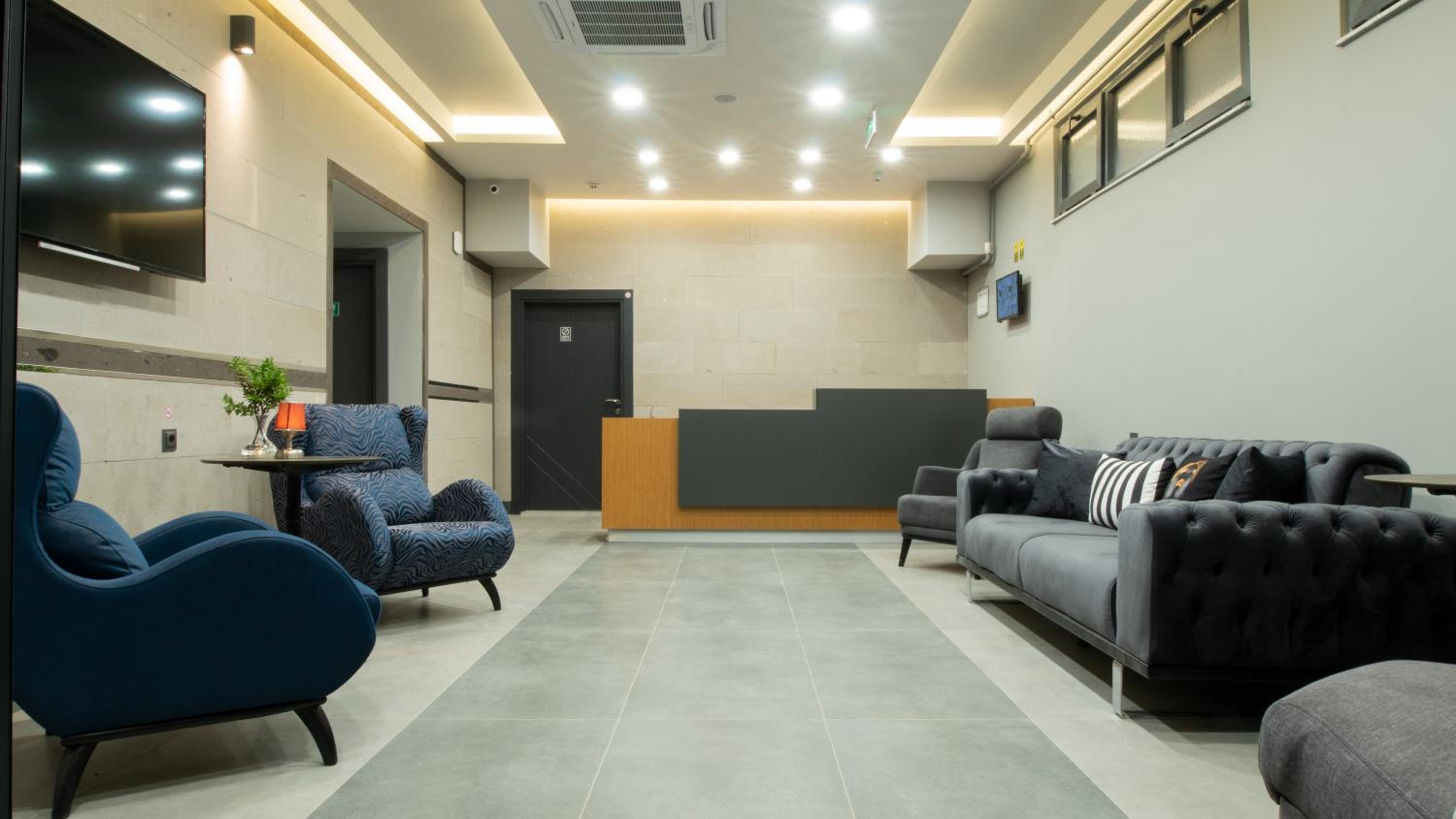 OPERA SUITES Apart Hotel - Image 40