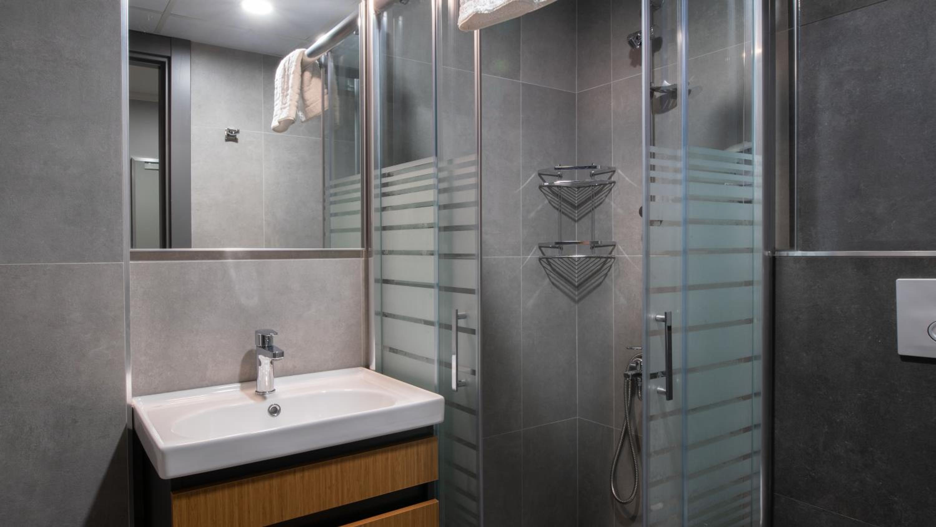 OPERA SUITES Apart Hotel - Image 52