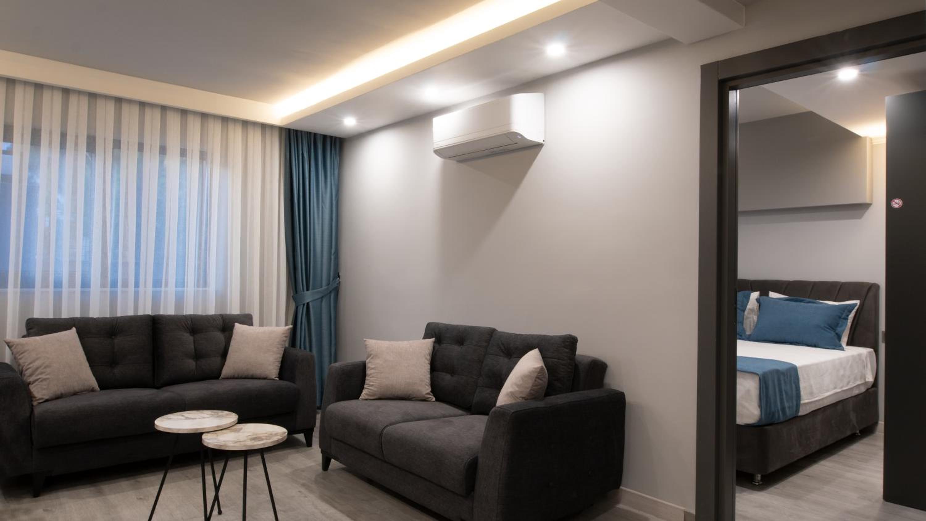 OPERA SUITES Apart Hotel - Image 46