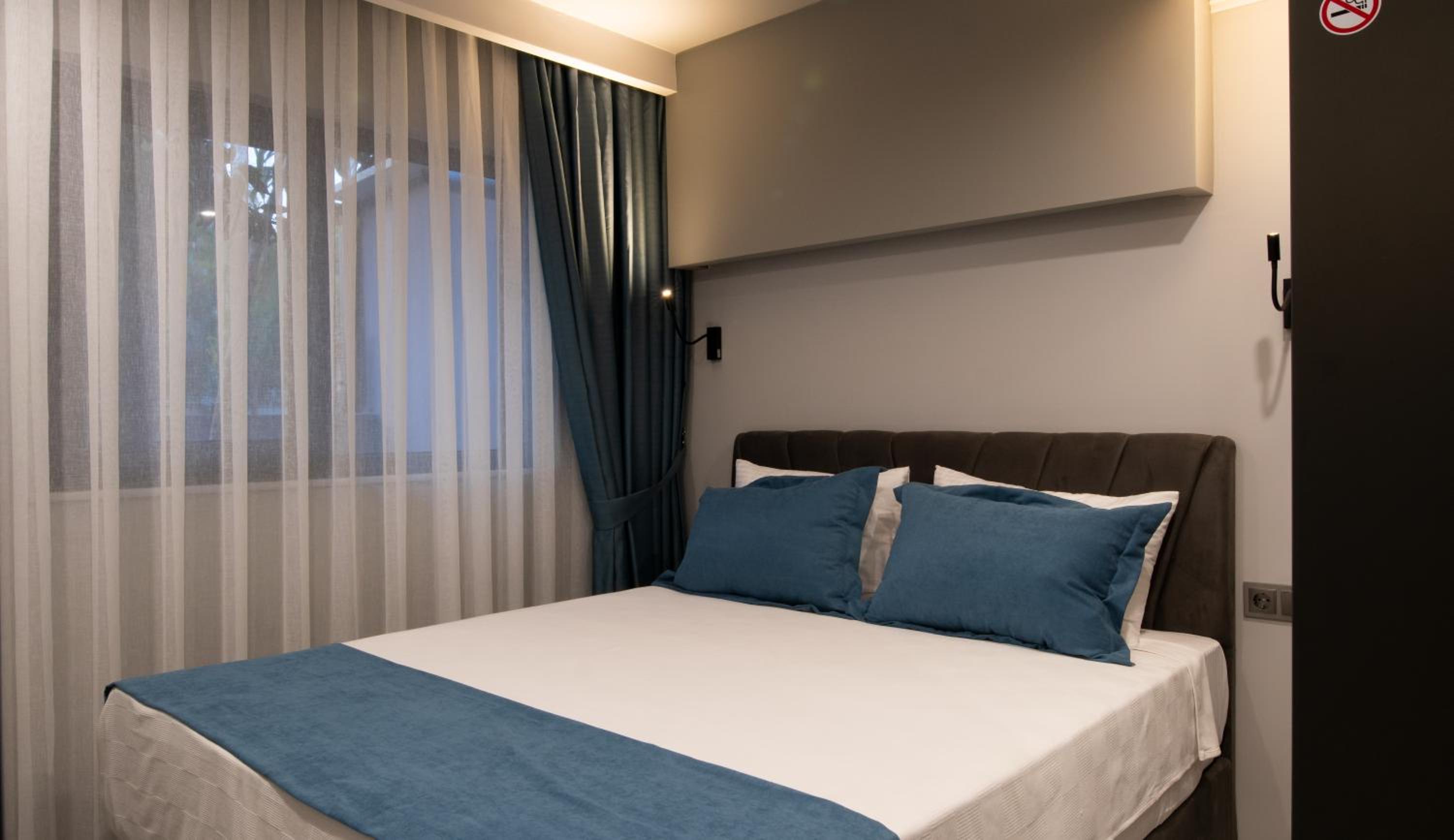 OPERA SUITES Apart Hotel - Image 55