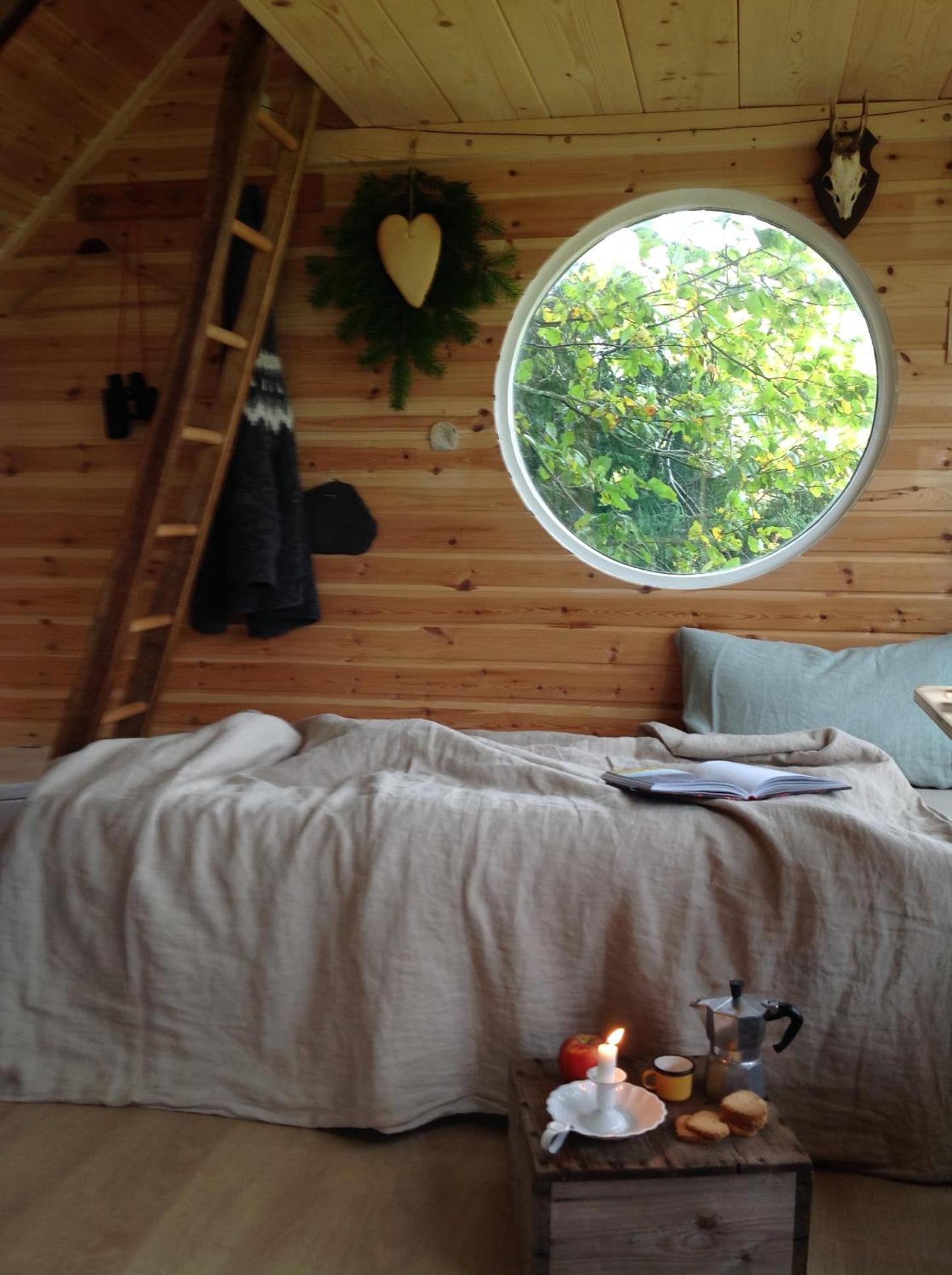 Treehouse escape