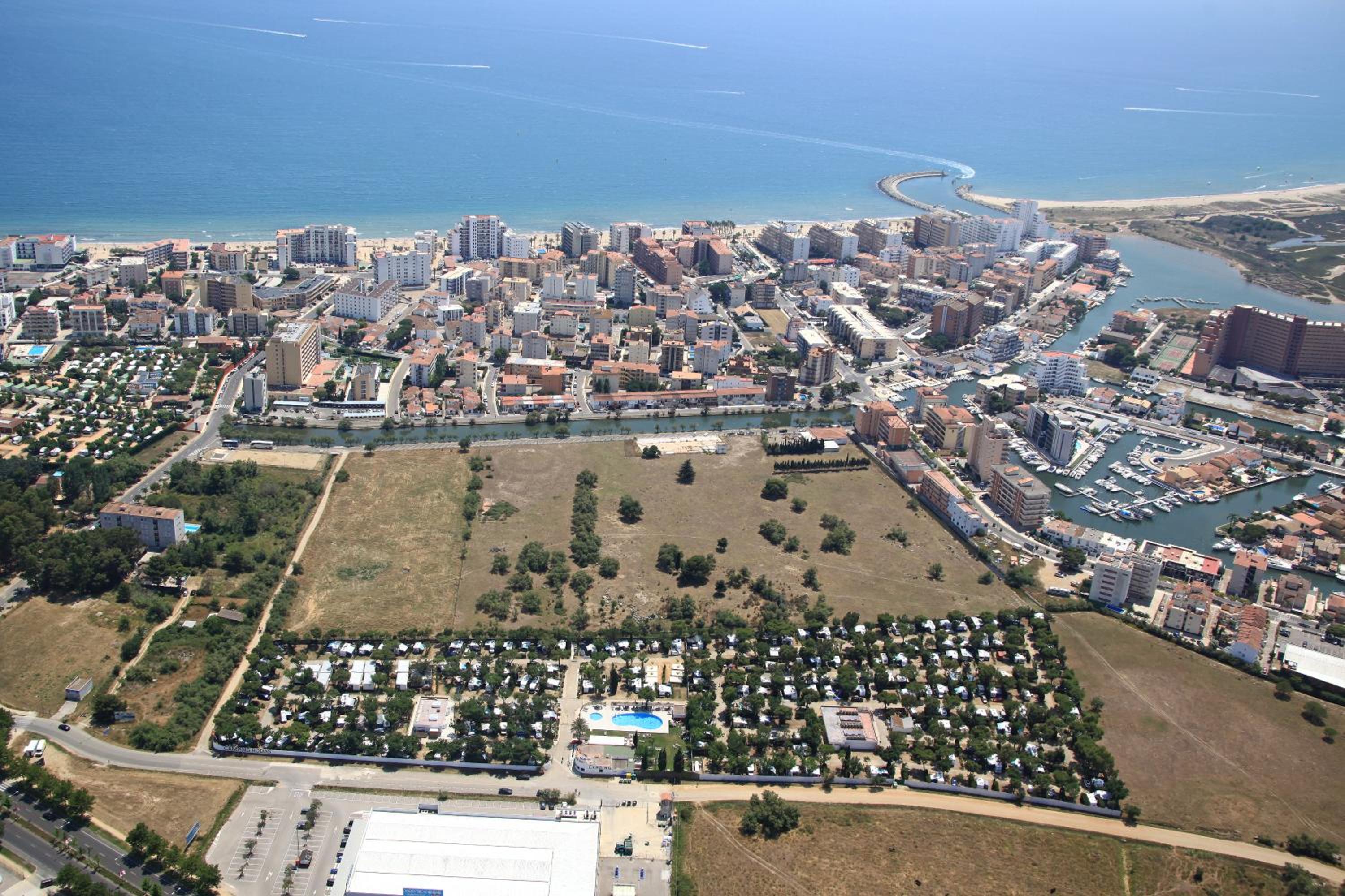 Camping Rodas view 2
