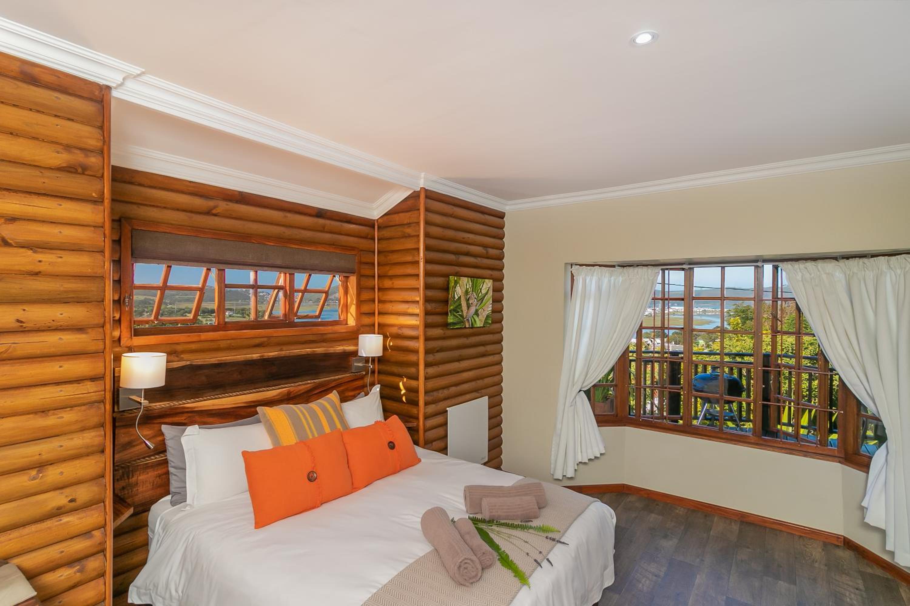 Big Tree House Lodge