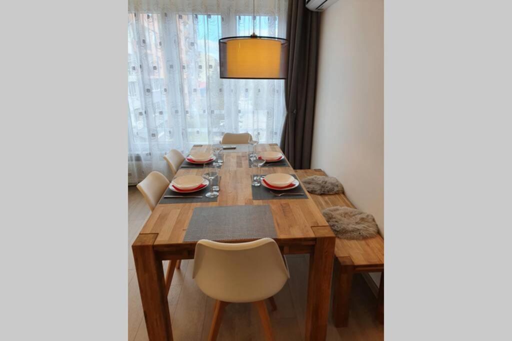 Hotel Луксозен апартамент с WiFi на 10км от Боровец - Image 1