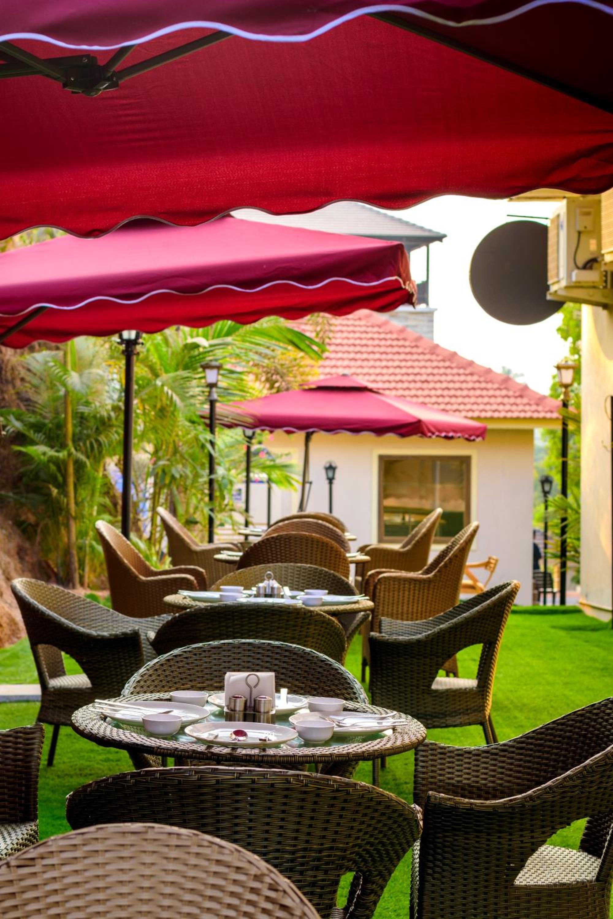 De Lagom Comforts , Comfortable Rooms with Pool & Breakfast - Near Anjuna Beach