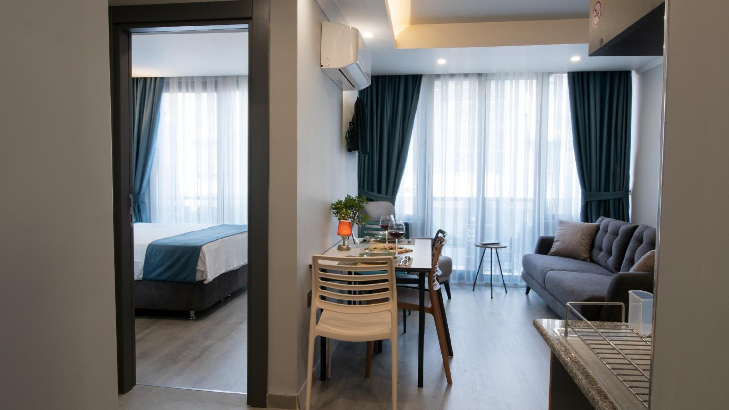 OPERA SUITES Apart Hotel - Image 66