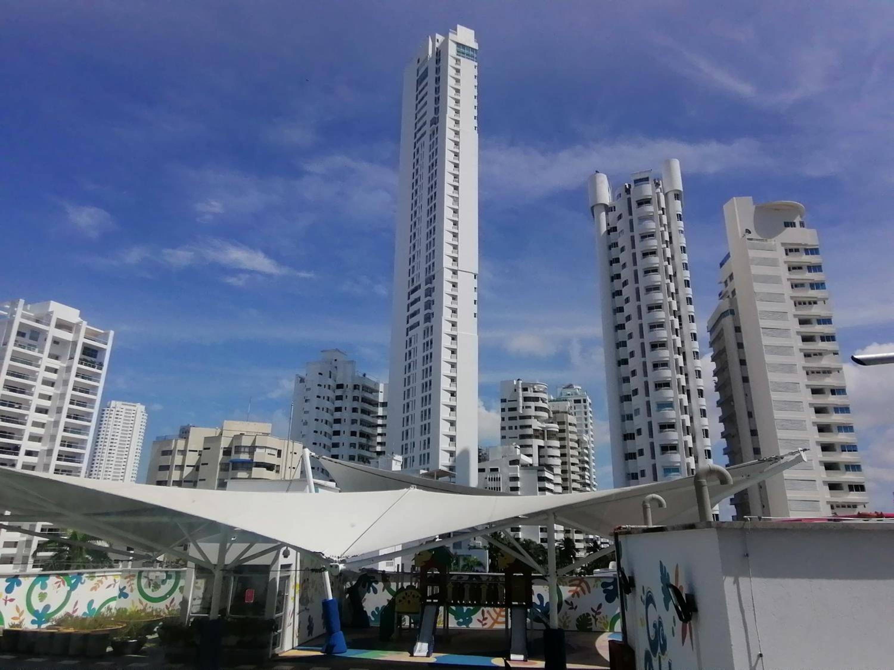 Apartahotel Isla Fuerte Piso 4