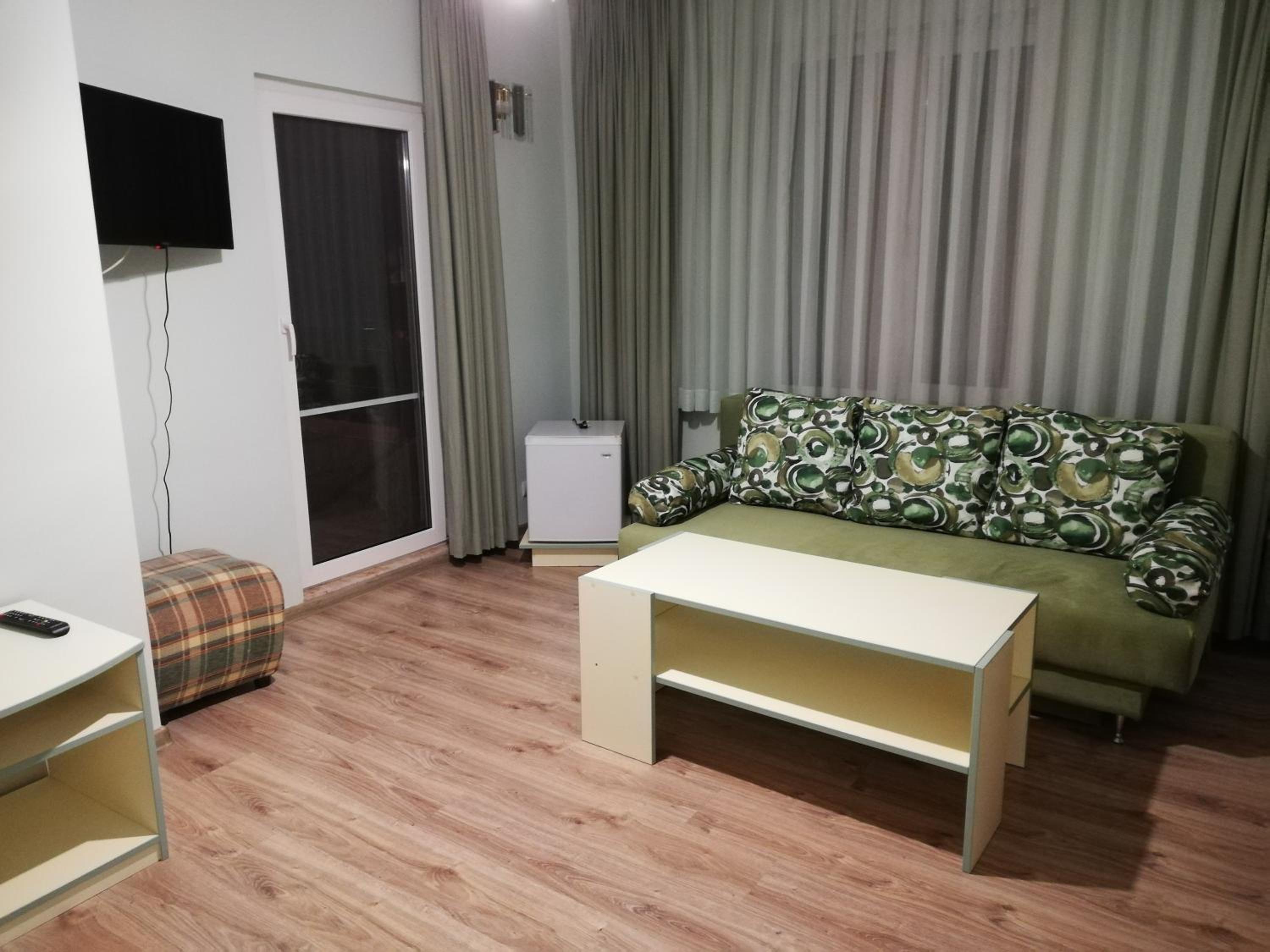 Приятелската къща
