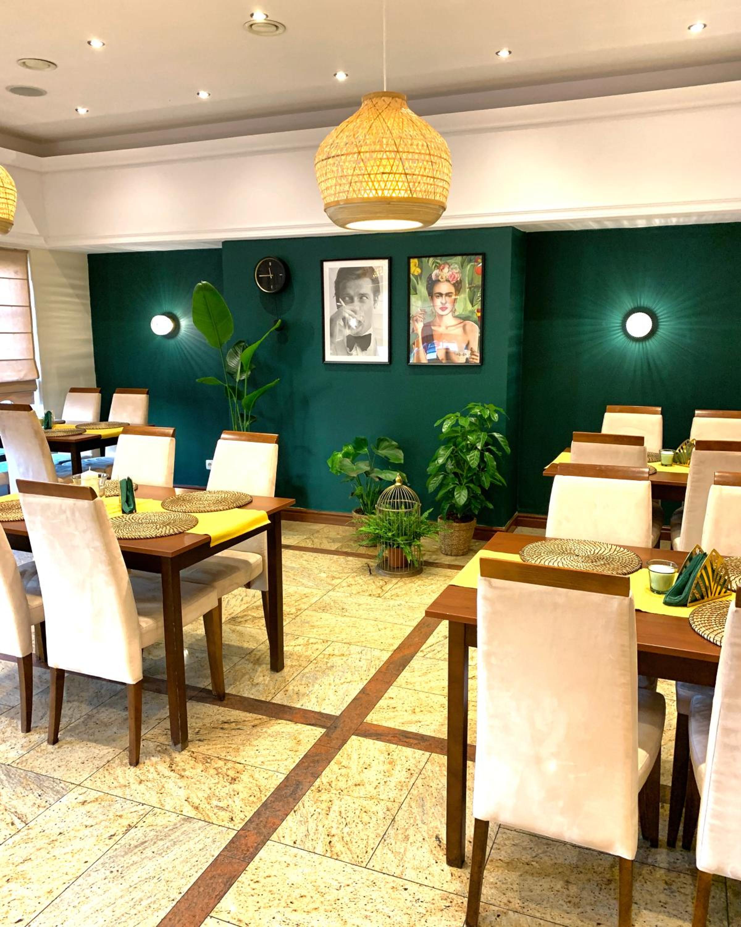 restaurant
