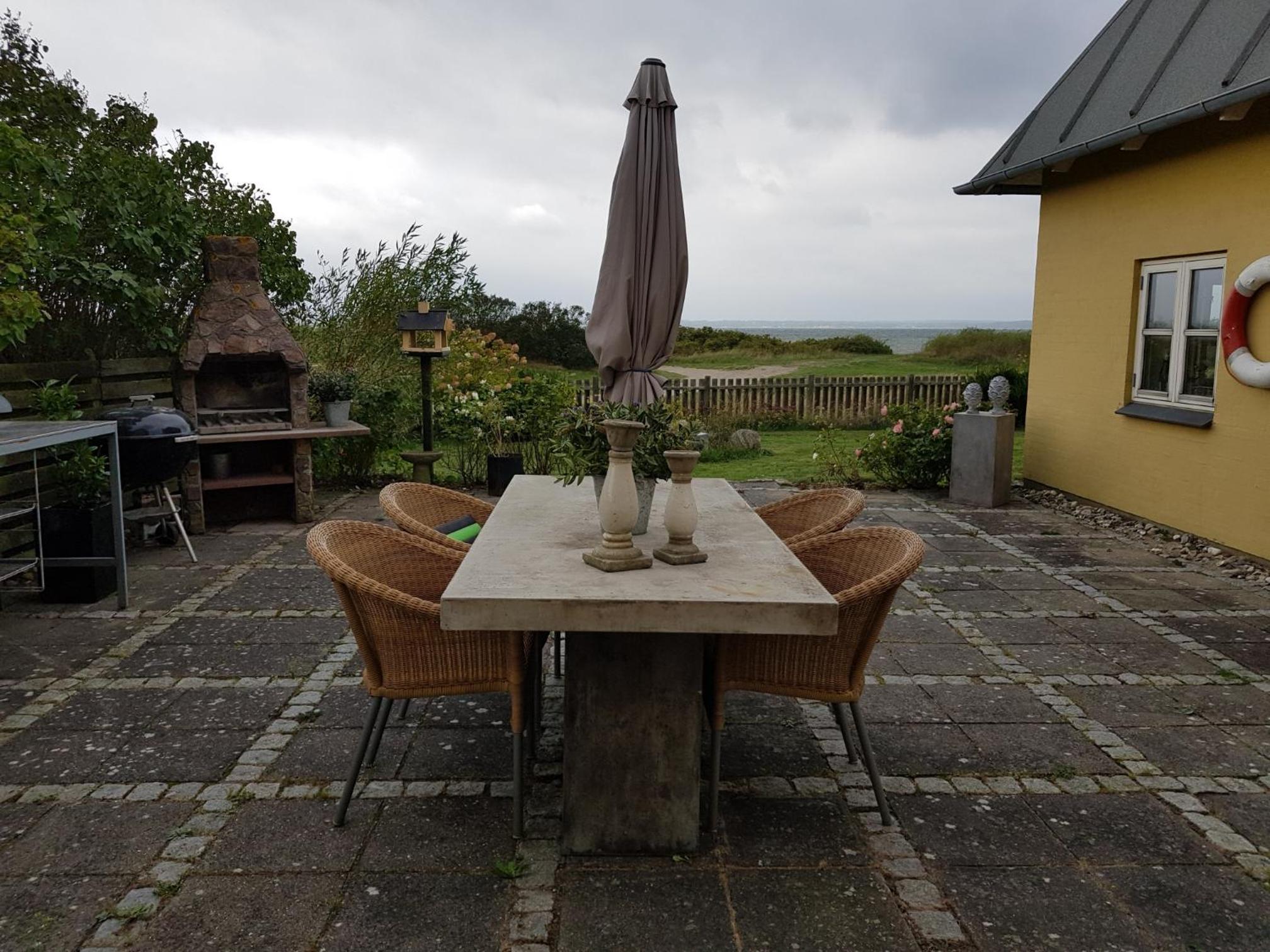 Beachhouse Langeland 20 m to private Beach